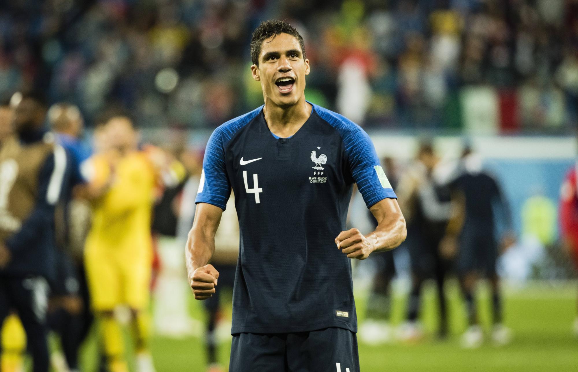 Karim Benzema, Didier Deschamps, Philippe Diallo, Real Madrid... Le monde du football rend hommage au néo-retraité Raphaël Varane