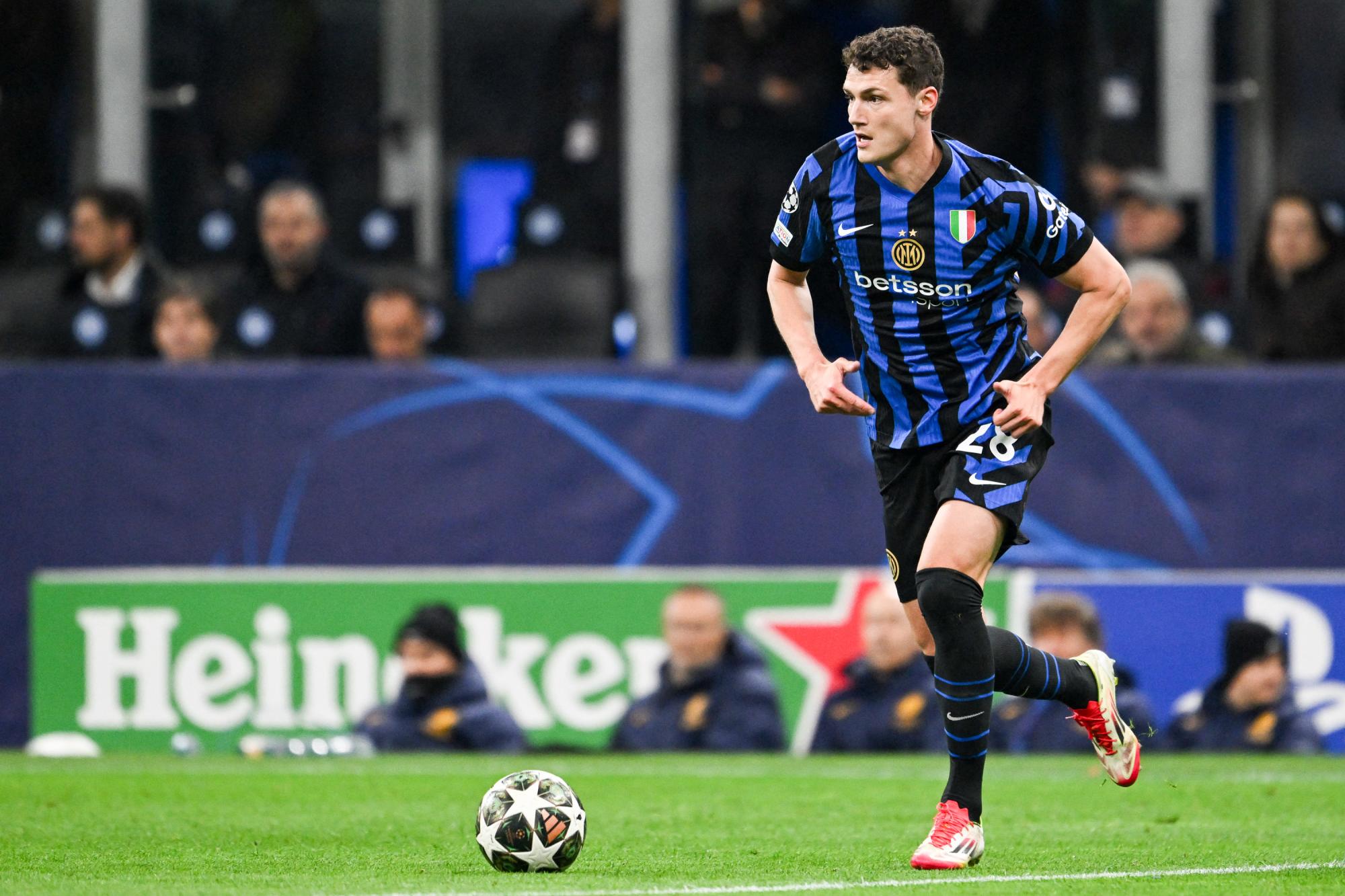 Benjamin Pavard forfait pour la demi-finale de Ligue des champions contre le Barça, Marcus Thuram sur le retour ?