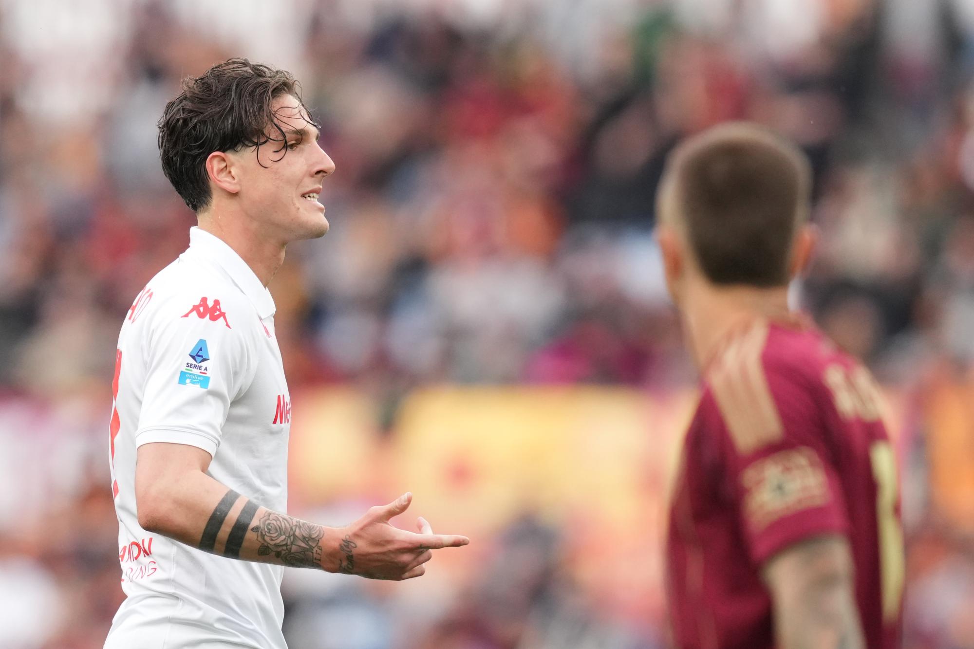 Primavera Fiorentina-Roma : Nicolò Zaniolo aurait «/uriné sur les installations du club/», selon la Roma