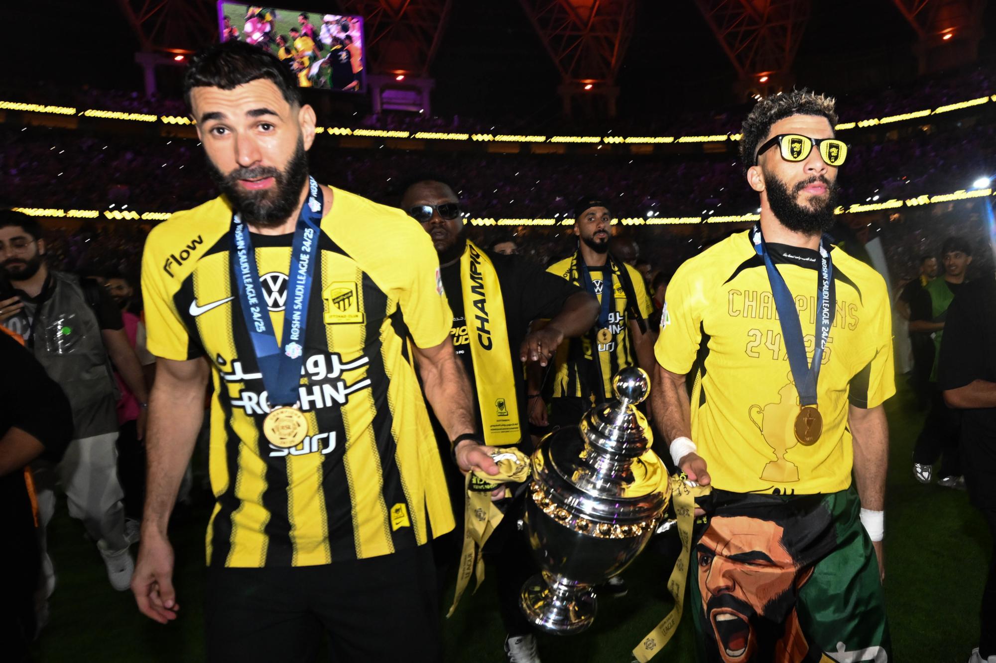 Karim Benzema, Houssem Aouar et Laurent Blanc continuent leur récolte de trophées en Arabie saoudite avec Al-Ittihad