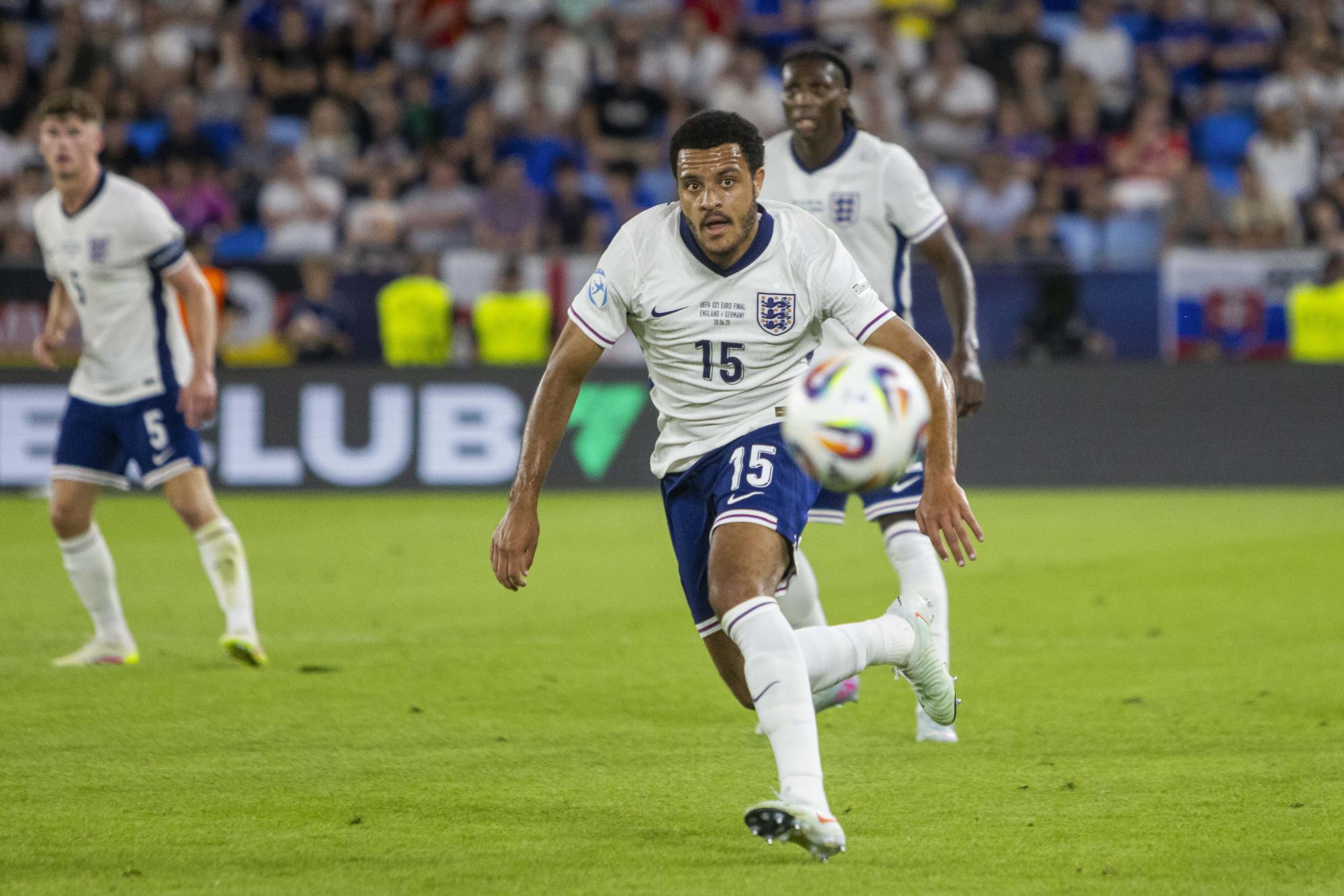 «//Le plus grand club de France » : Conrad Jaden Egan-Riley encense l'Olympique de Marseille