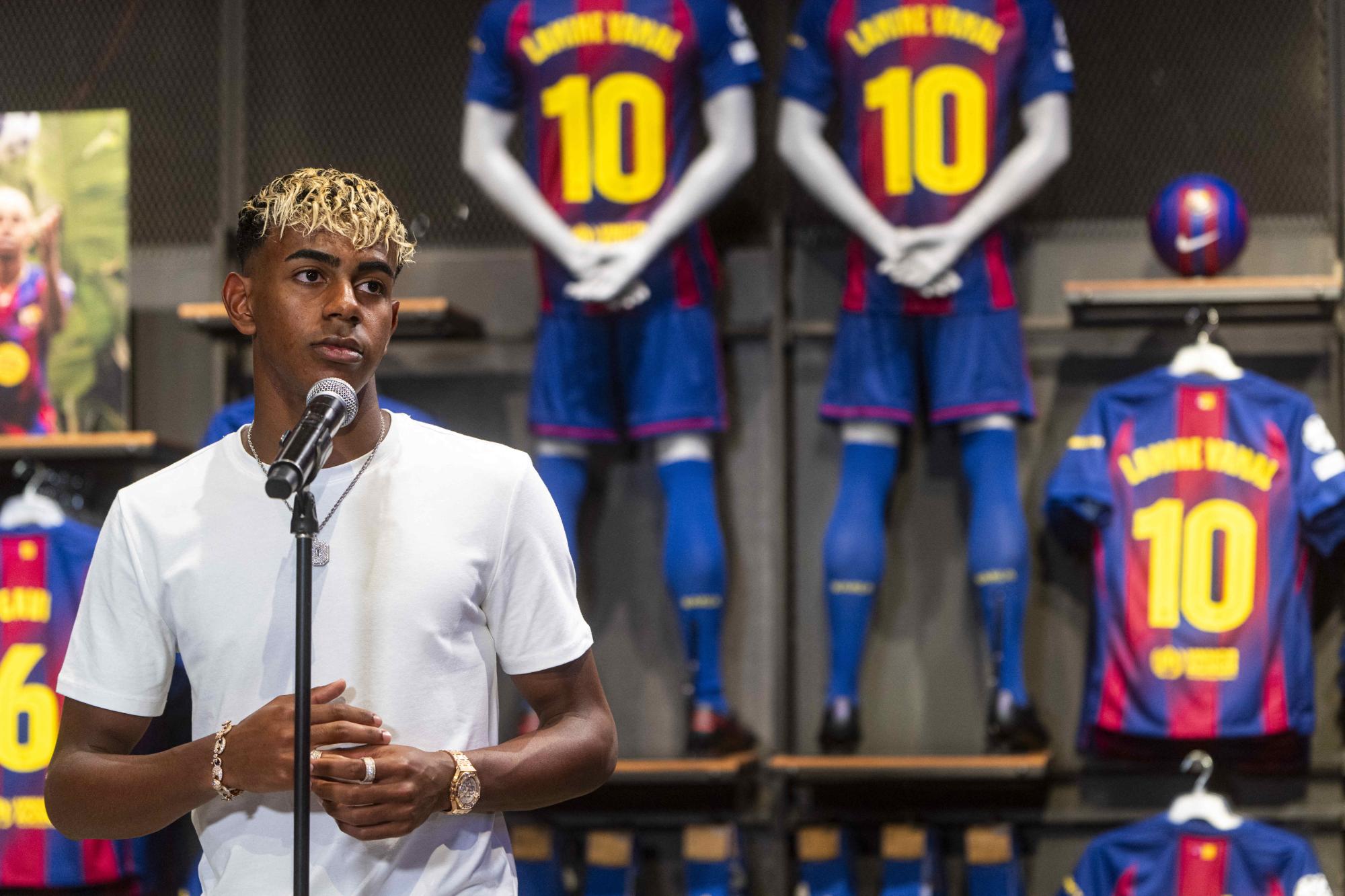 «/Je profite de la vie, c'est tout/» : la réponse de Lamine Yamal (Barça) après sa fête d'anniversaire