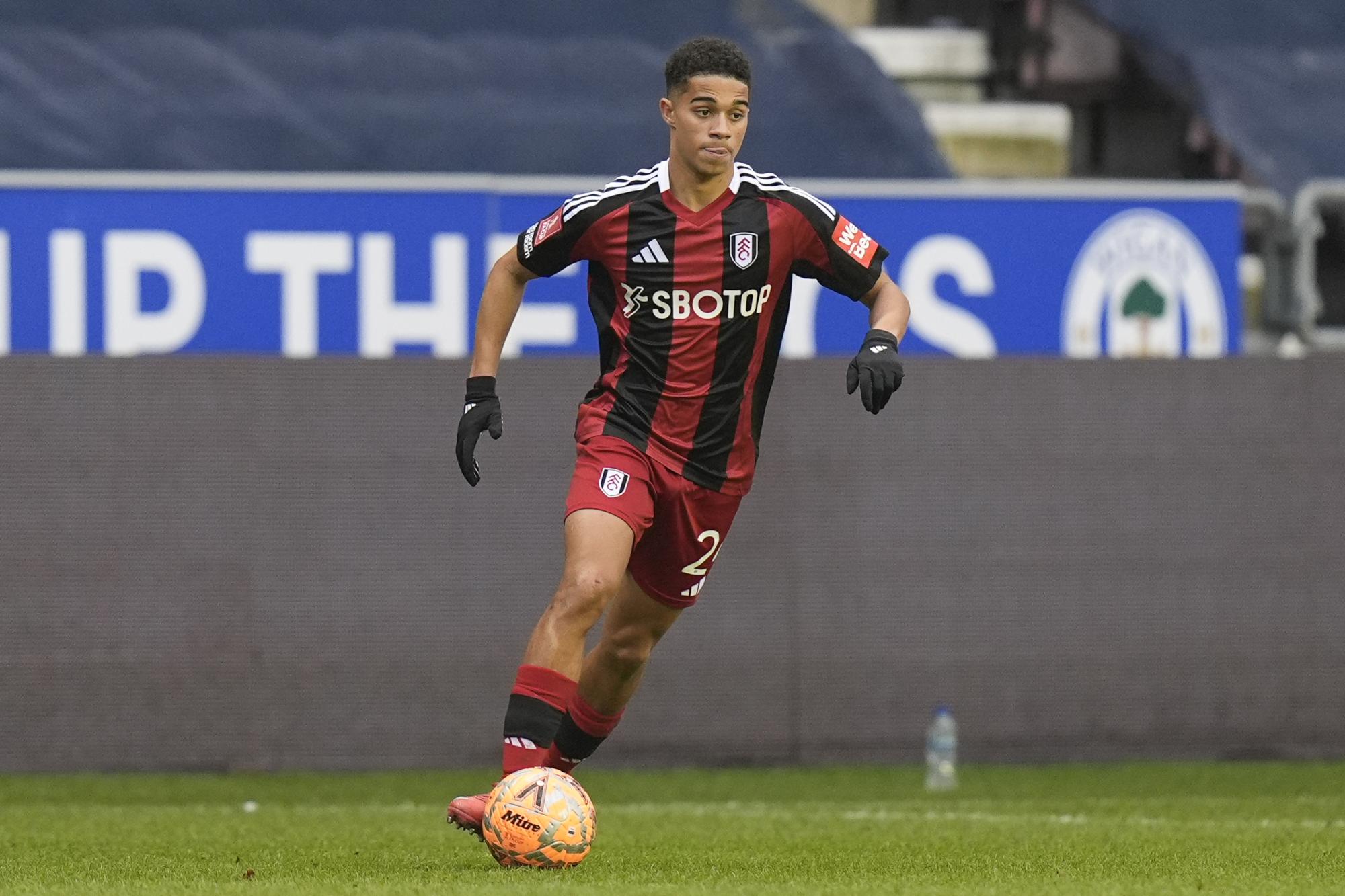 Mercato : Joshua King, le futur roi de Fulham, prolonge son contrat de quatre ans