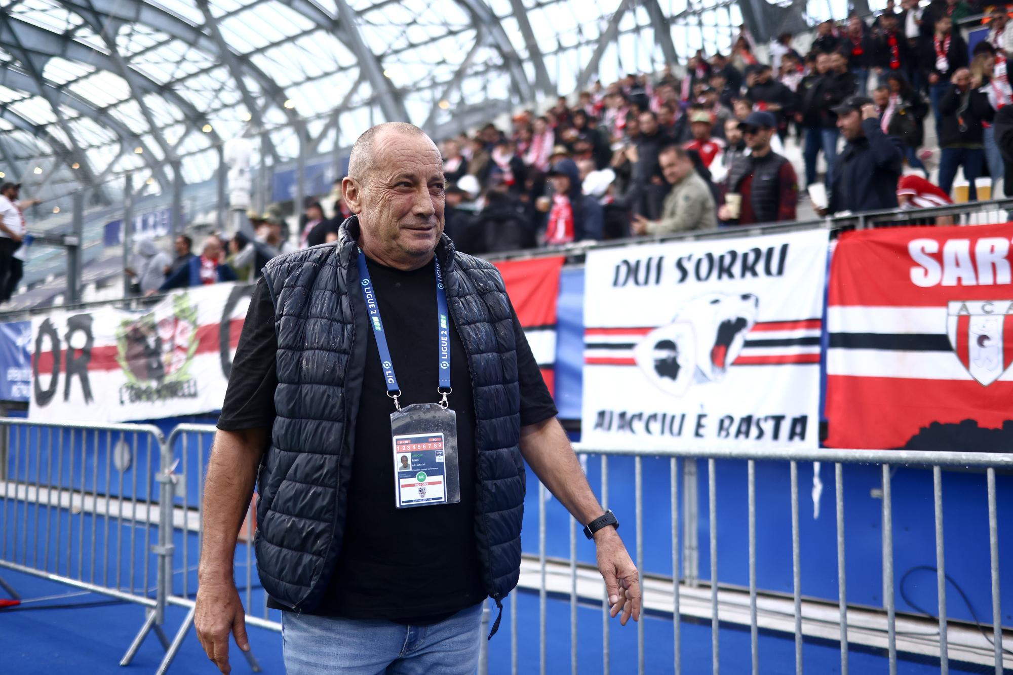 Malgré la sanction de la DNCG, le président d'Ajaccio croit encore à un maintien en Ligue 2