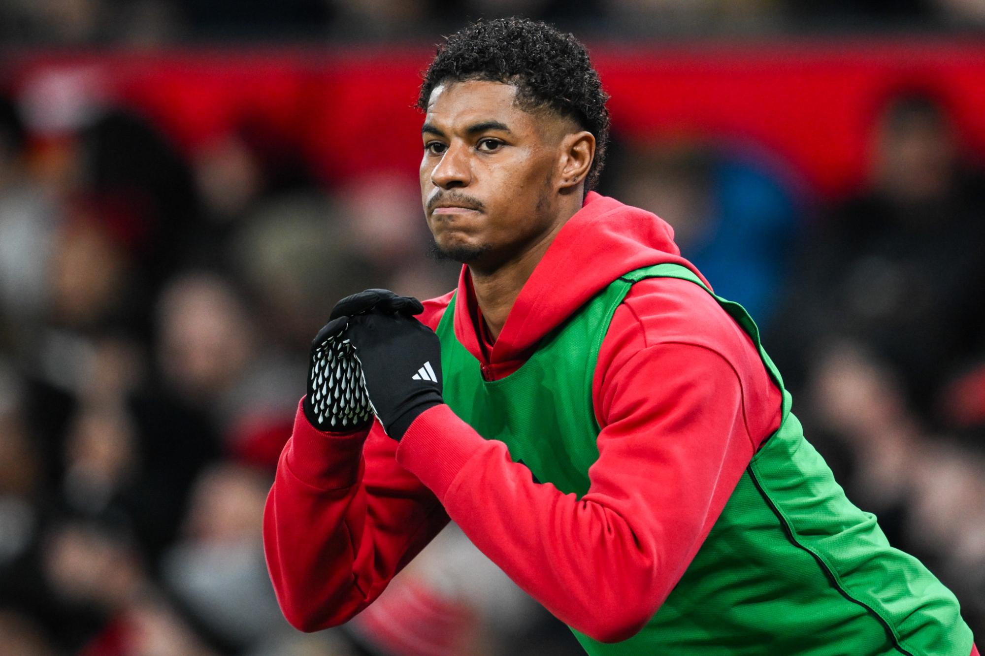Marcus Rashford est arrivé à Barcelone et devrait accepter une baisse de salaire