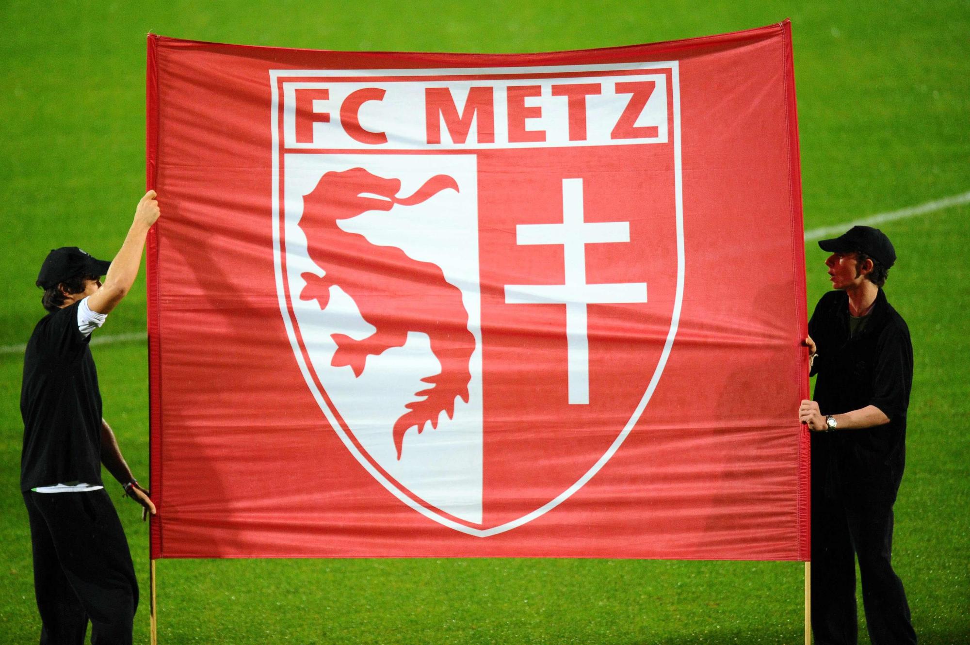 Mercato : Metz, promu de Ligue 2 à Ligue 1, cherche un gardien selon le président Stéphane Le Mignan