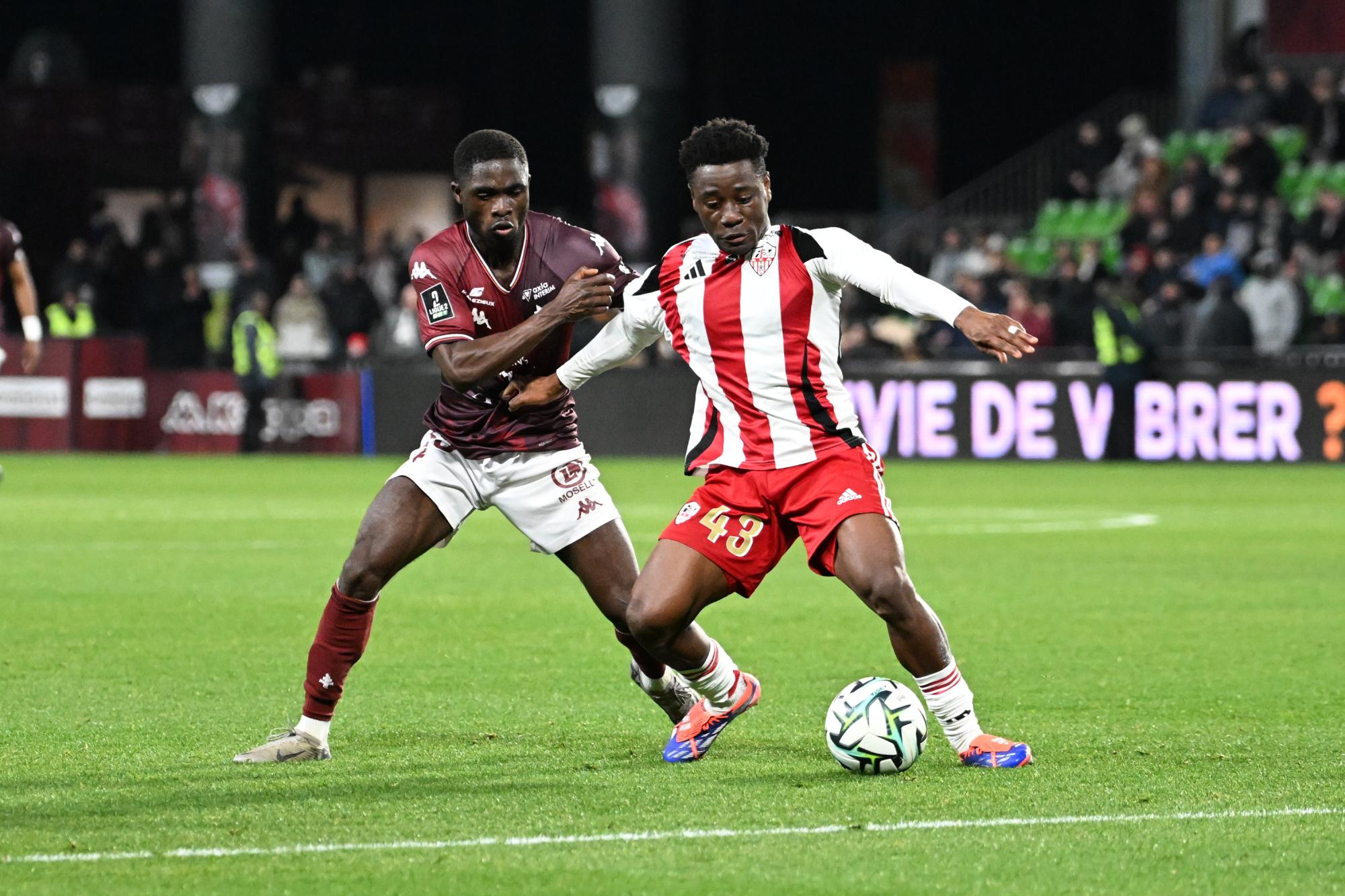 Mercato : Lorient officialise une nouvelle arrivée, en la personne du défenseur Arsène Kouassi