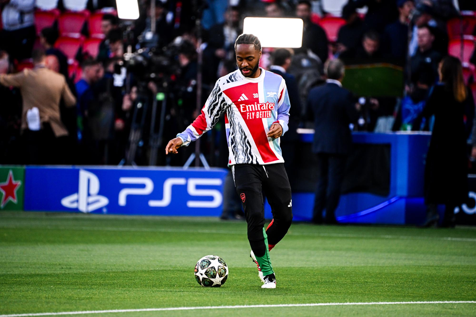 Mercato : Fulham vise Raheem Sterling
