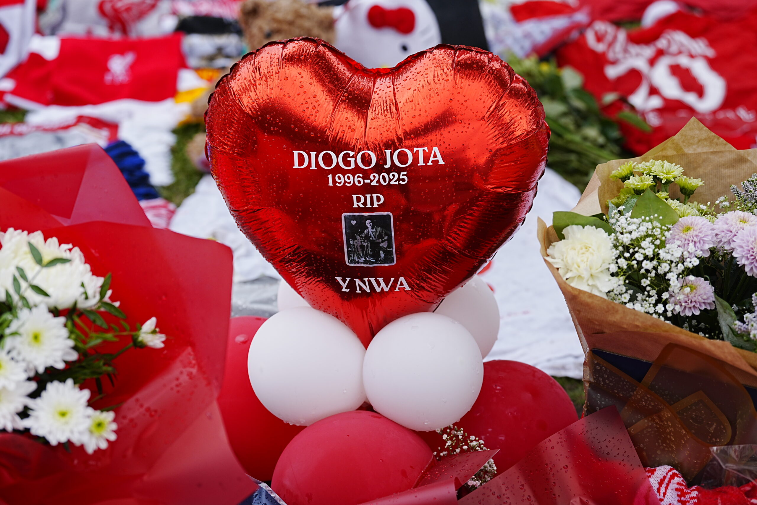 Liverpool va construire à Anfield une sculpture en l'honneur de son attaquant Diogo Jota, décédé dans un accident de la route