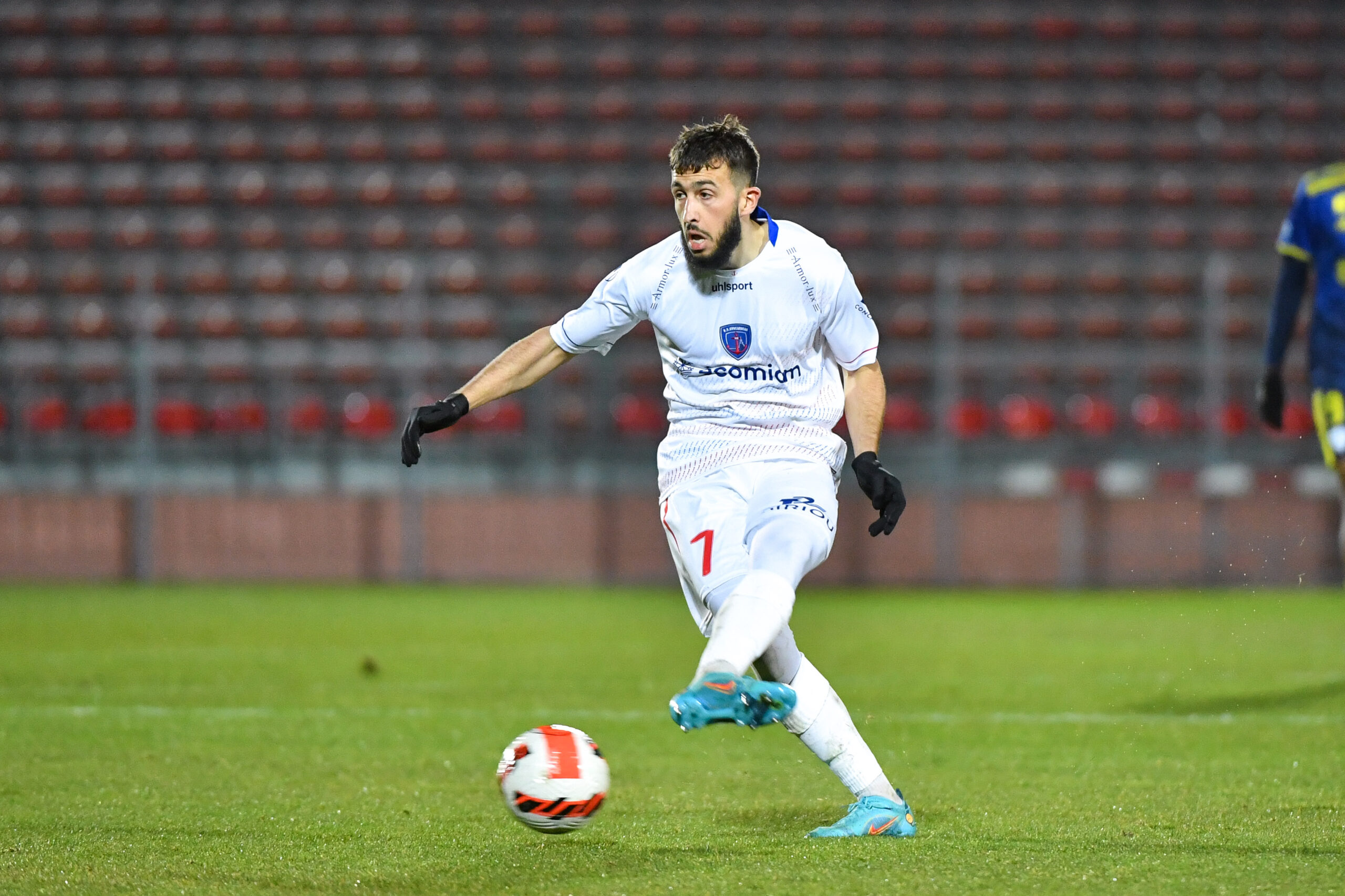 Faïssal Mannaï : « Pouvoir dire à mon fils que j'ai joué pour Bordeaux, c'est beau »