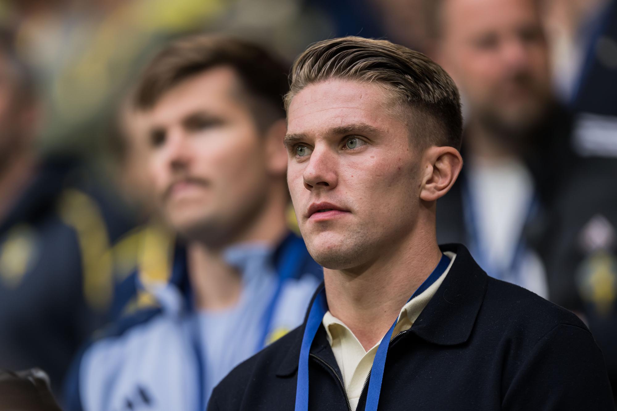 À Arsenal, Viktor Gyökeres ne veut pas se comparer à Thierry Henry