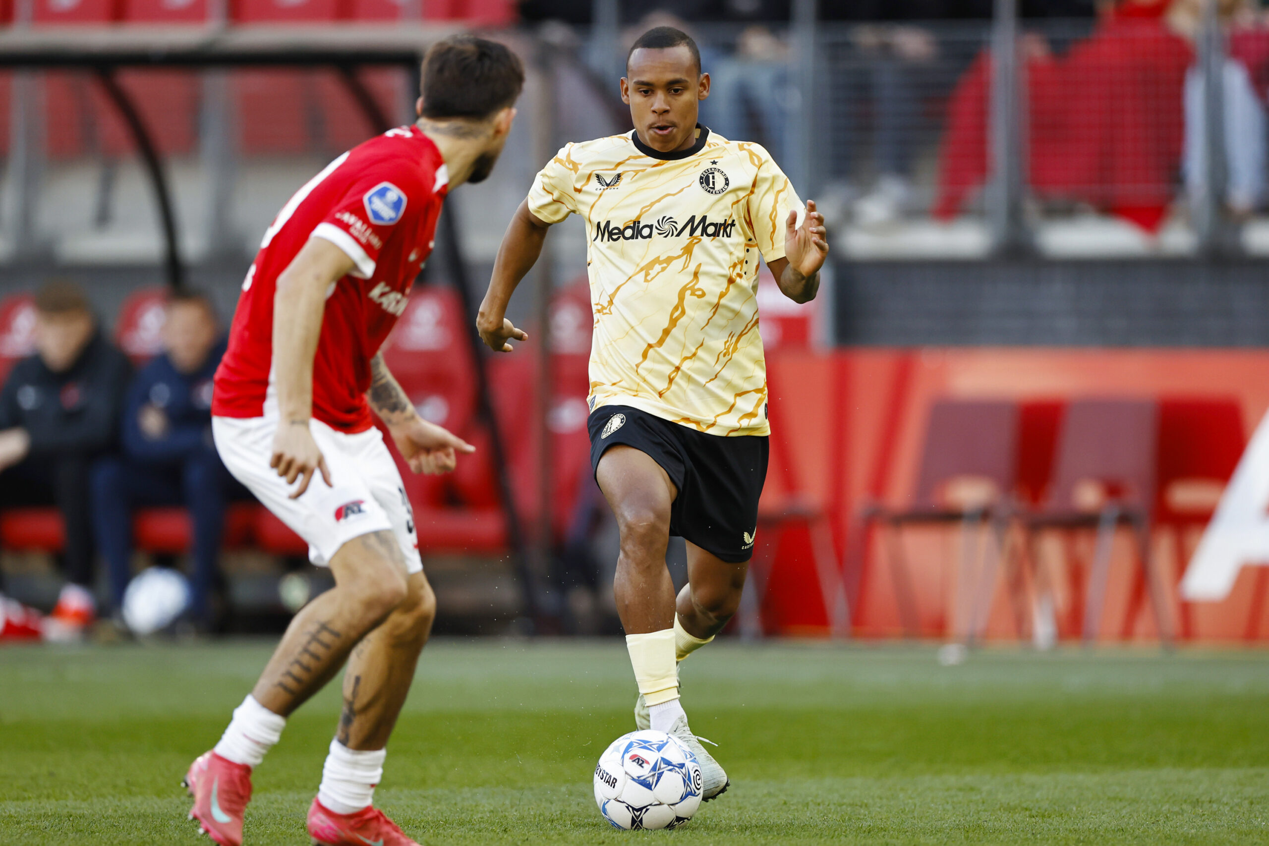 Olympique de Marseille : Igor Paixão, recrue brésilienne arrivant de Feyenoord se compare à la légende Franck Ribéry