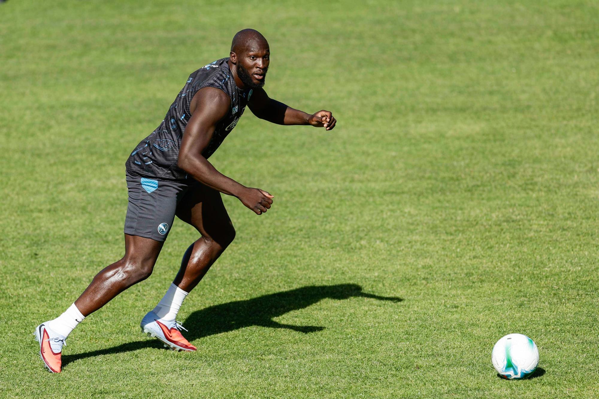Romelu Lukaku présent lors de la signature du contrat de Remco Evenepoel à la Red Bull-Bora-Hansgrohe