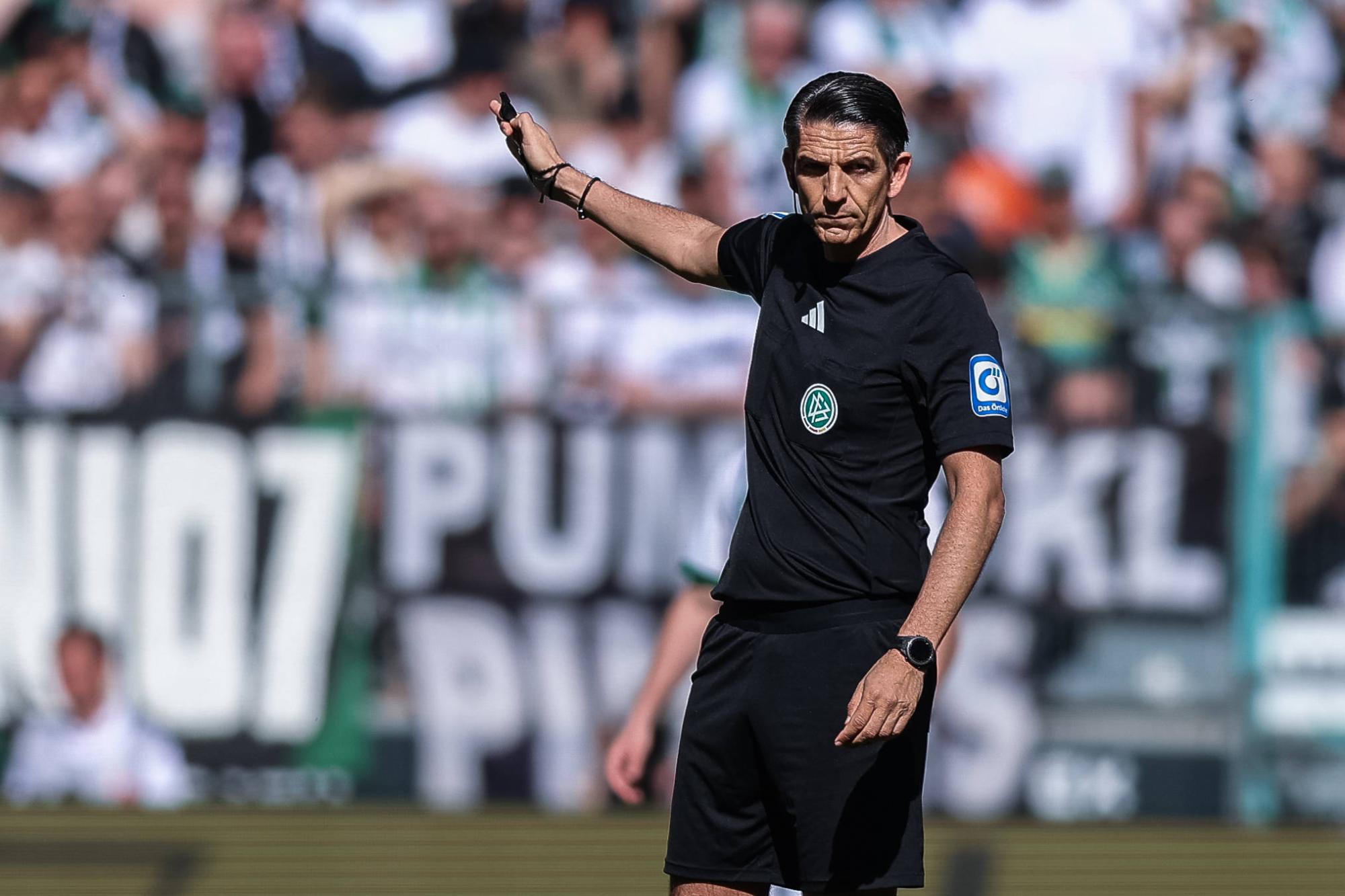 Deniz Aytekin, l'arbitre de la remontada, prendra sa retraite à la fin de saison