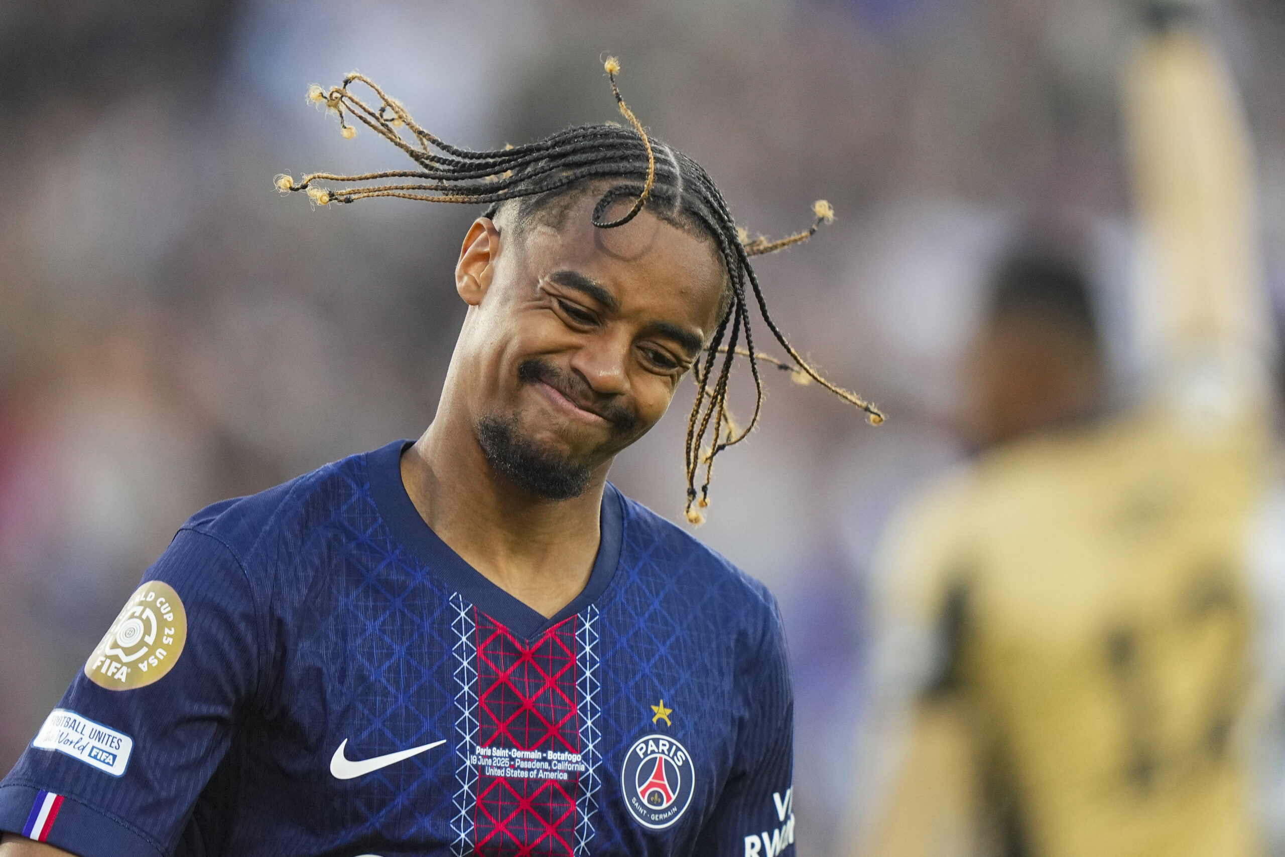 Liverpool pense à recruter l'attaquant du PSG Bradley Barcola