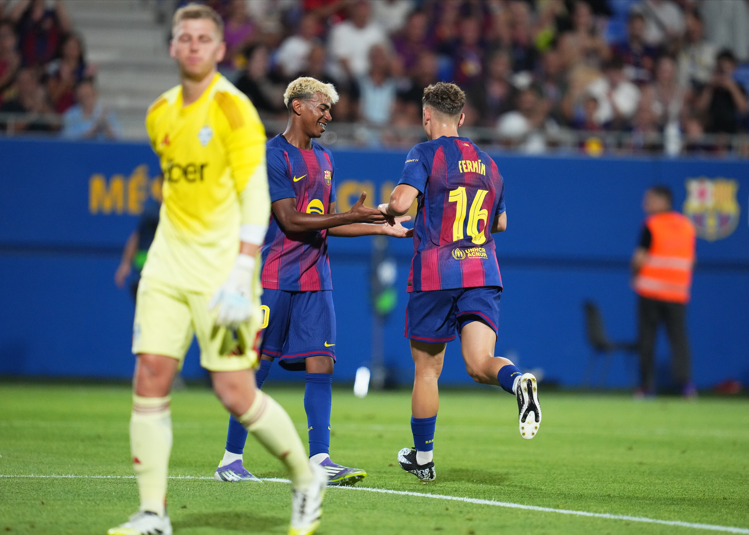 Amical : le FC Barcelone en passe cinq à Côme pour le Trophée Joan Gamper, avec des doublés de Lamine Yamal et Fermín López