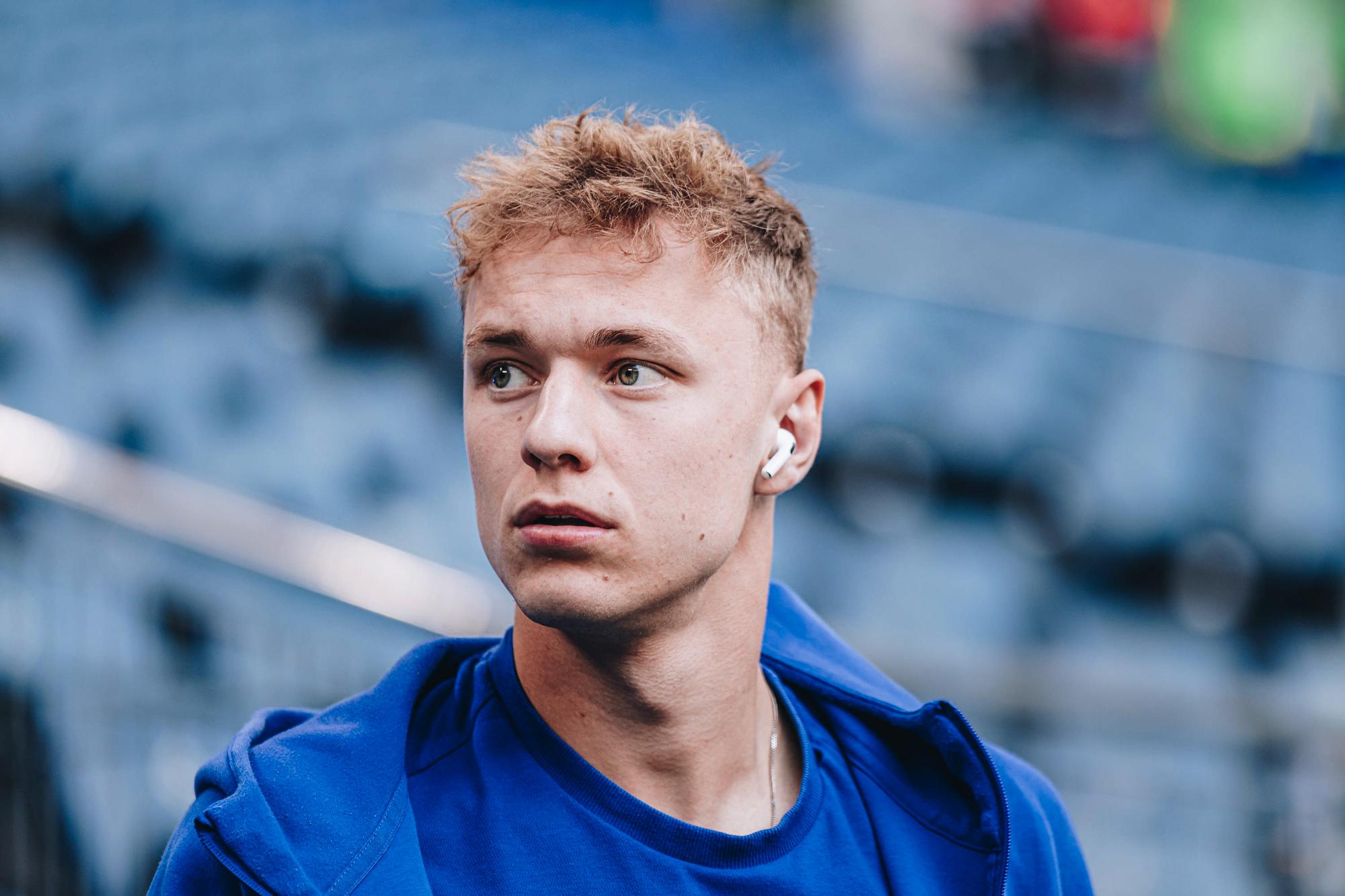 Mercato : L'Olympique lyonnais enregistre une nouvelle recrue avec Adam Karabec, prêté un an