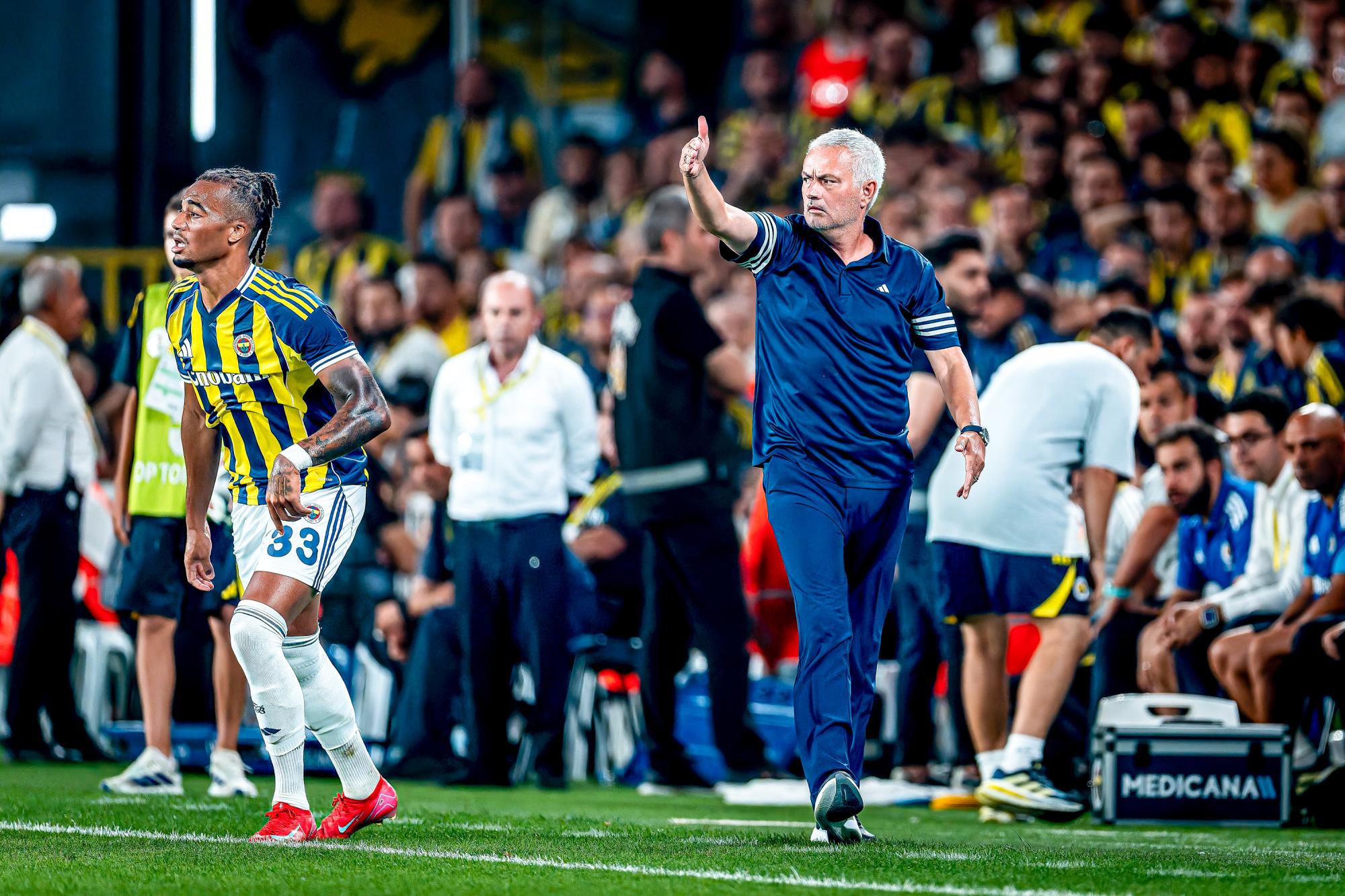 Ligue des champions : Fenerbahçe renverse le Feyenoord Rotterdam, Bruges bat Salzbourg