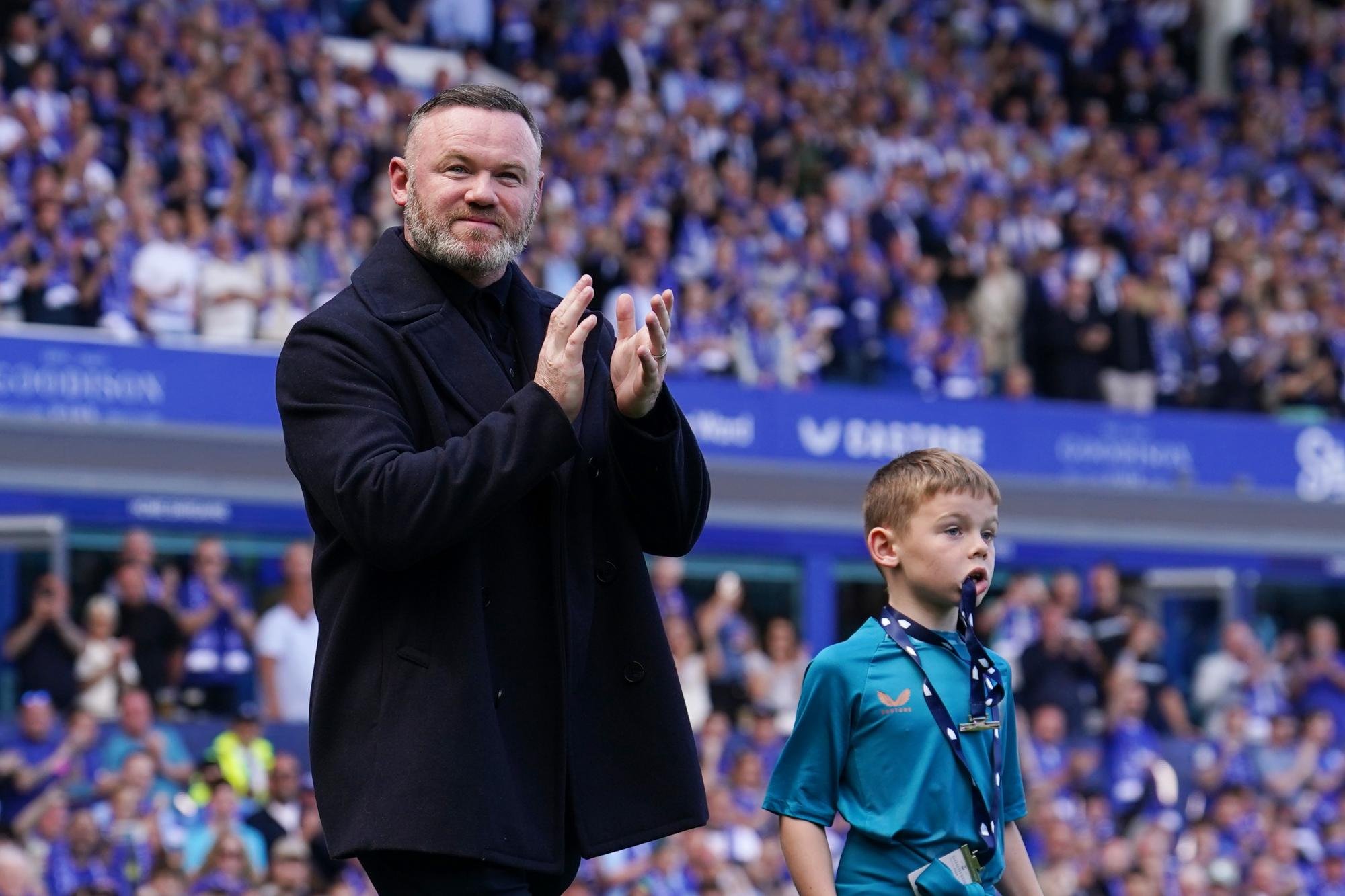 Birmingham : Wayne Rooney trouve les propos de Tom Brady à son égard injuste