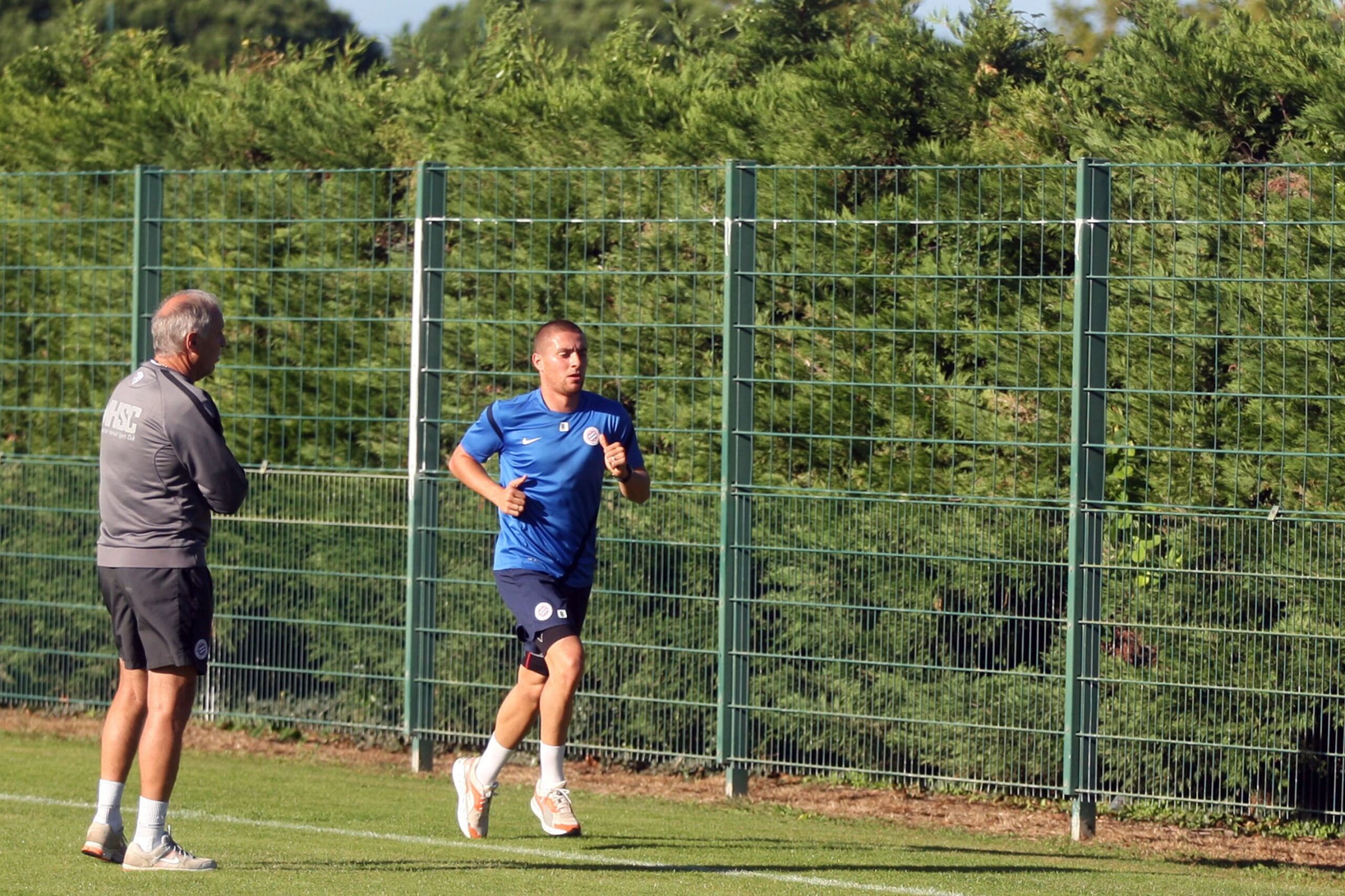 «/Les footballeurs me disent que je suis un grand malade » : anciens professionnels, ils continuent le sport sur Strava