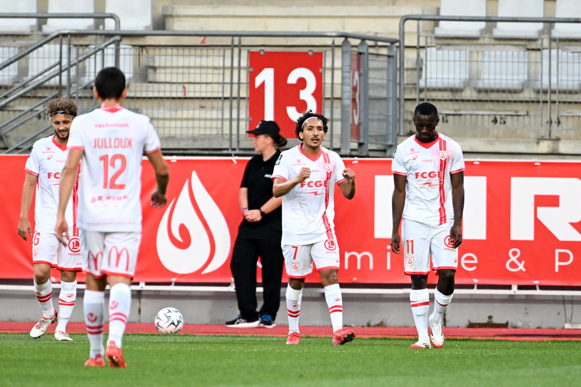 Ligue 2 : Troyes et Pau calent, Amiens et Nancy l'emportent