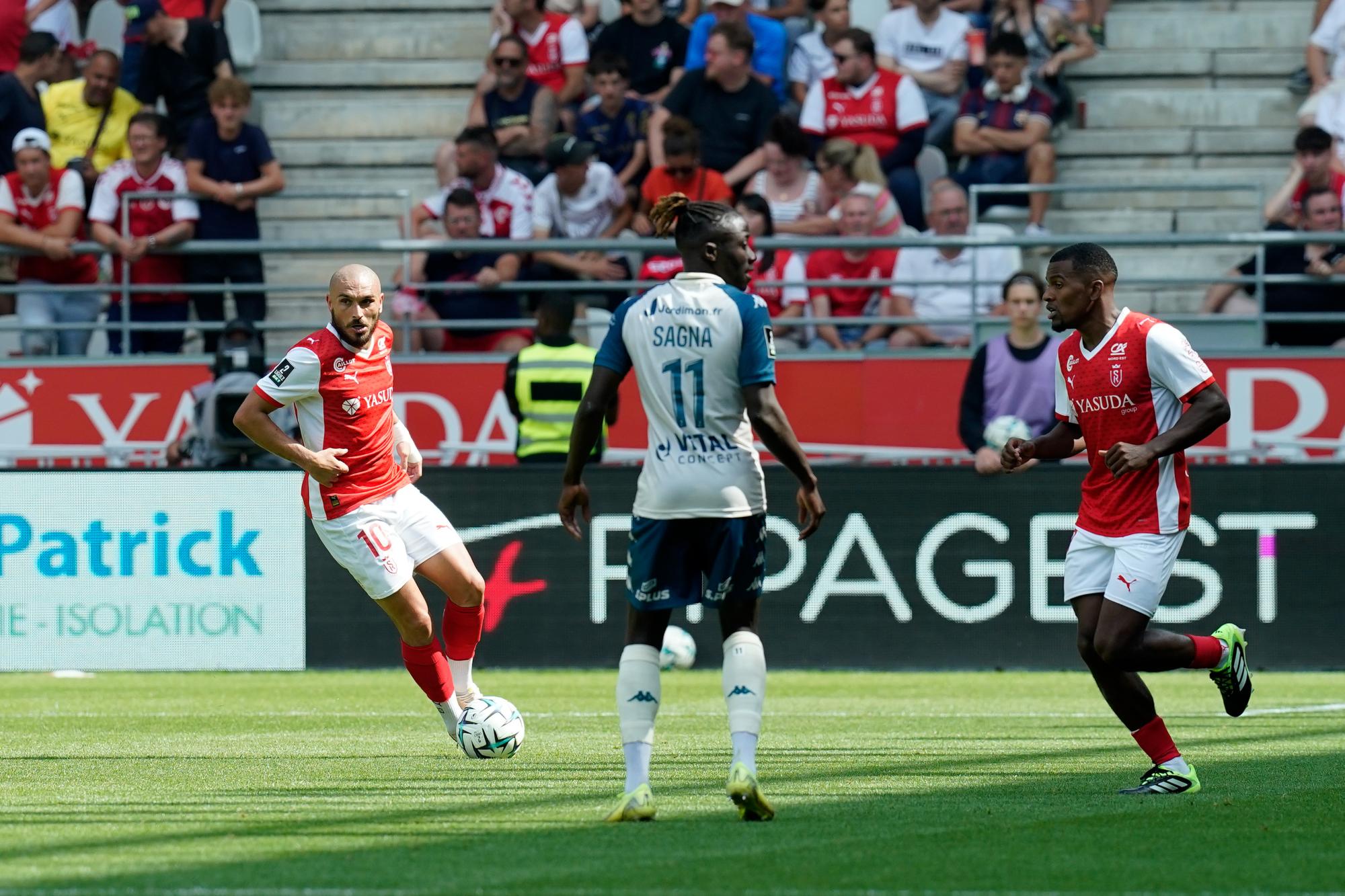 Ligue 2 : Reims bat Guingamp sur la plus courte des marges, Annecy et Dunkerque font match nul