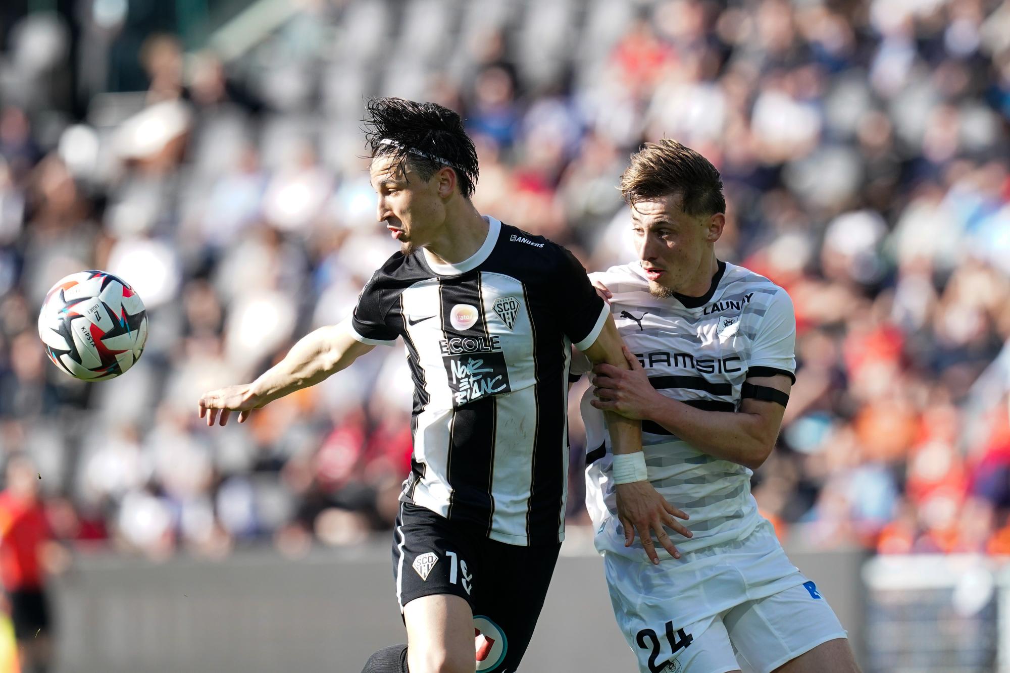 Mercato : Après la vente de Kalimuendo, Rennes s'active sur le marché des attaquants