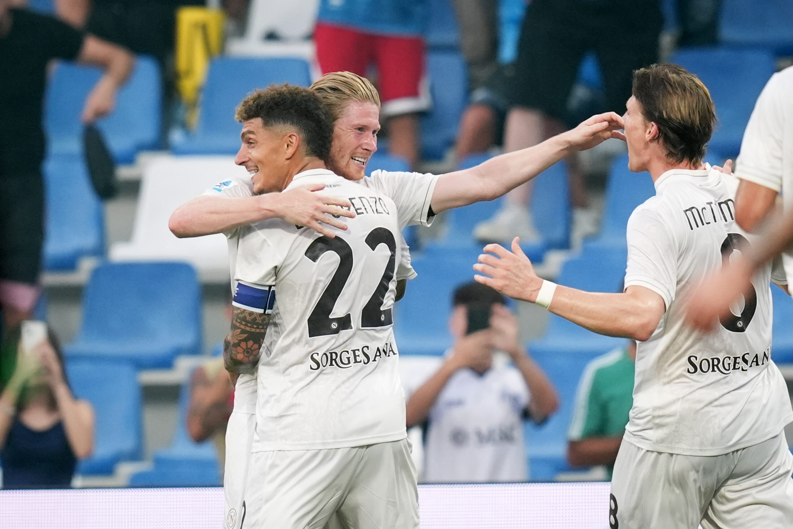 Le Naples d'un grand De Bruyne lance parfaitement la défense de son titre