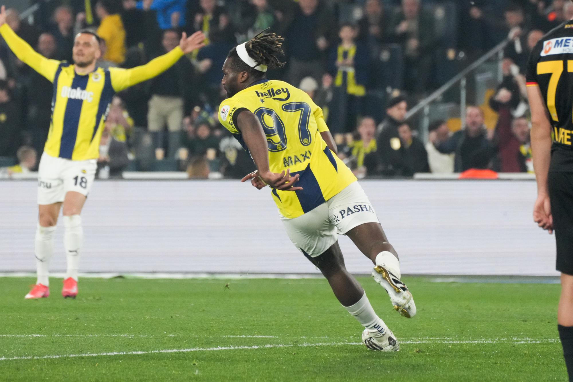 Allan Saint-Maximin marque dès son premier match au Mexique