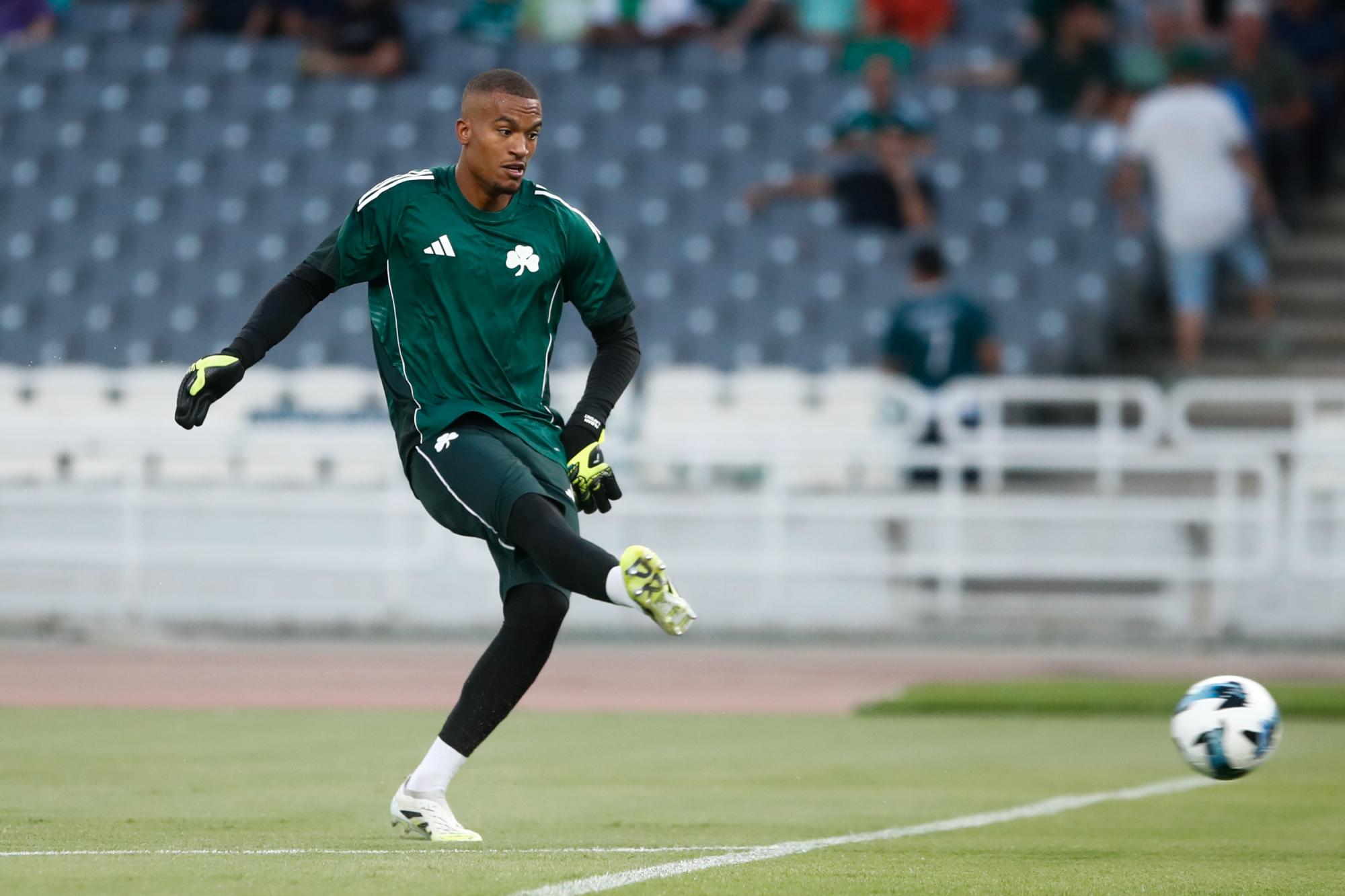 Alban Lafont finalement appelé avec la Côte d'Ivoire