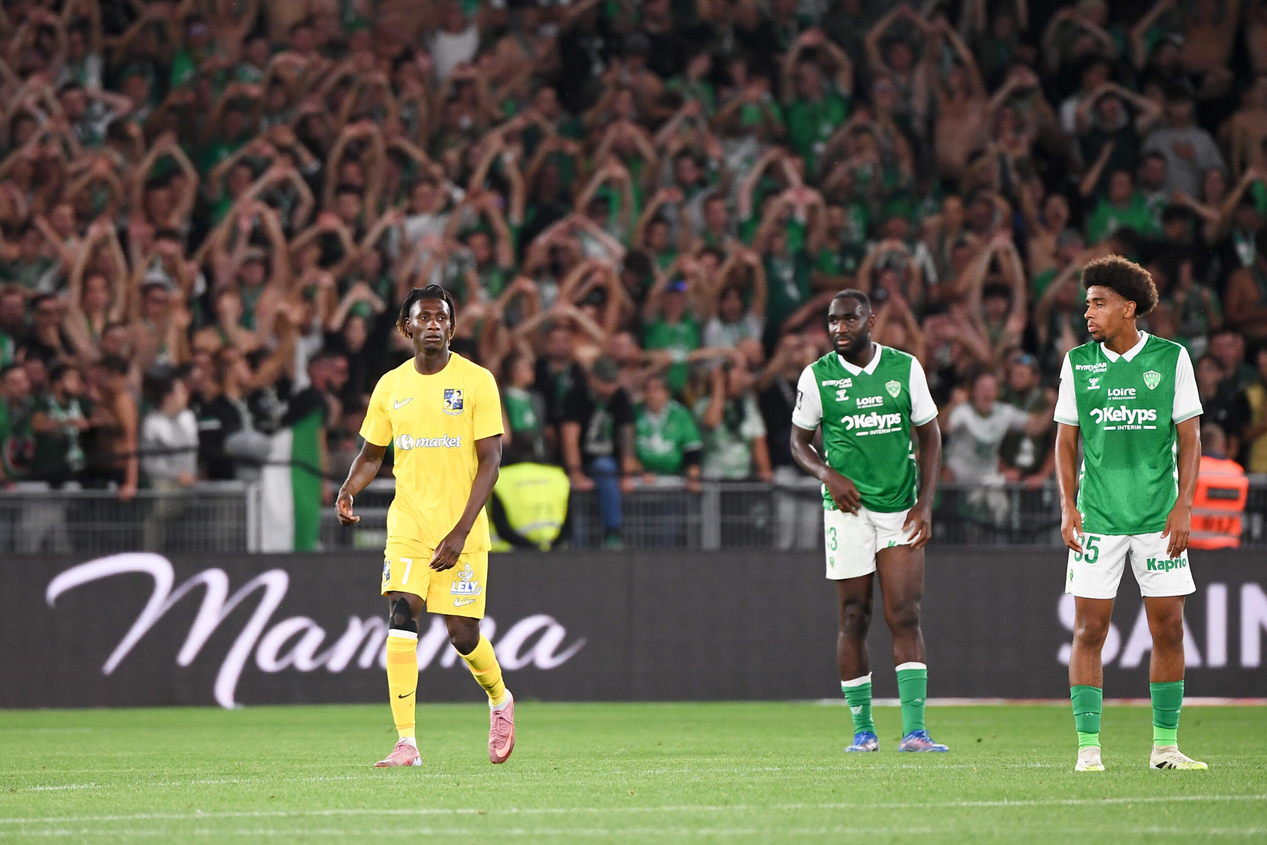 Ligue 2 : Saint-Étienne laisse filer deux points face à Grenoble