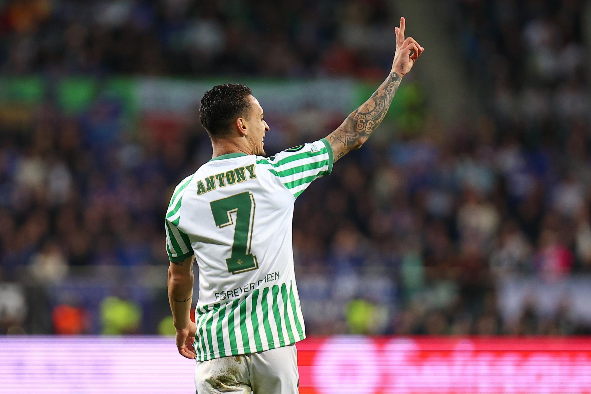 Liga : L'accueil démentiel réservé par les supporters du Betis à Antony