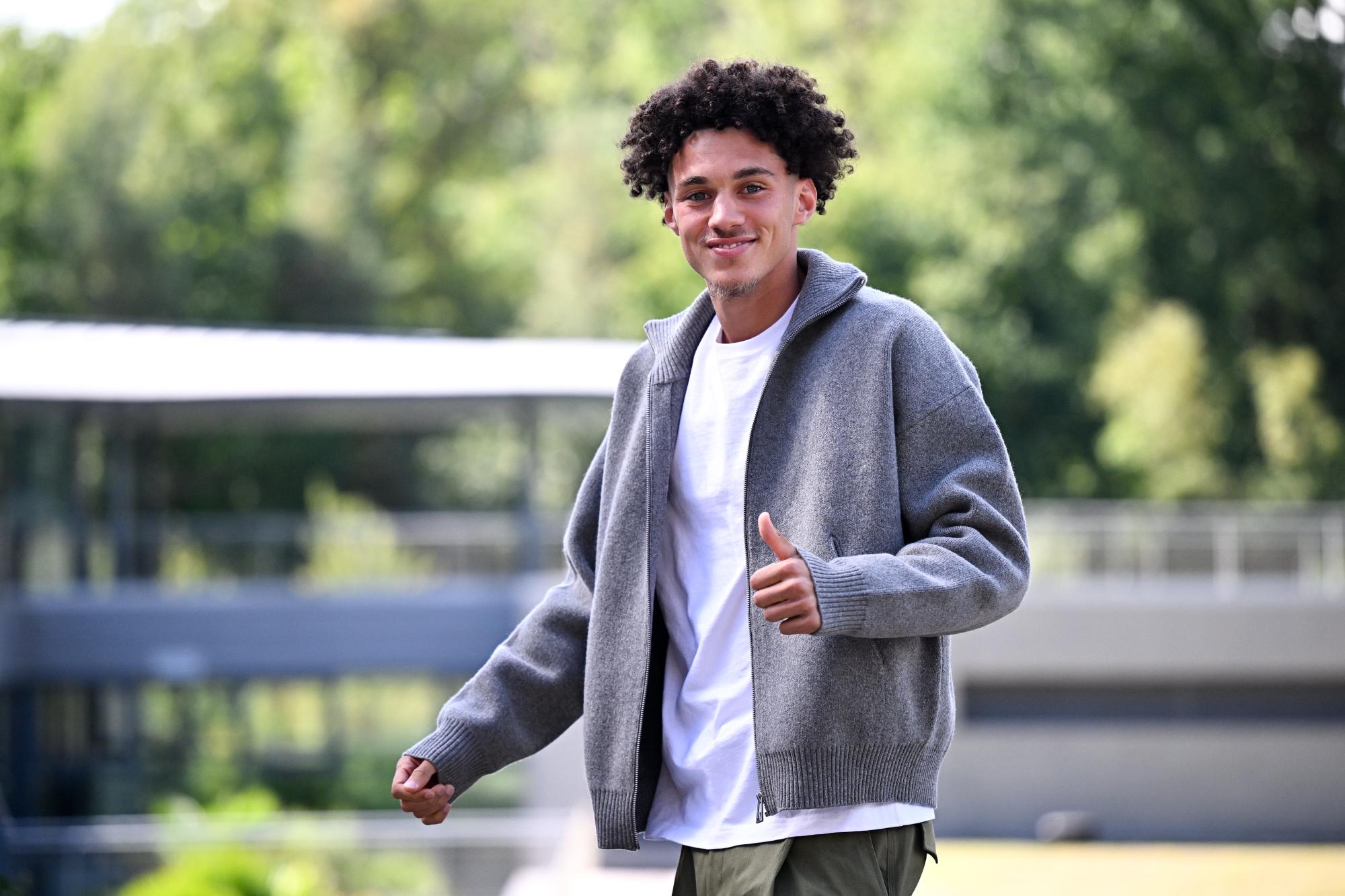 Maghnes Akliouche après sa première convocation chez les Bleus : «/Il ne faut pas tout changer/»