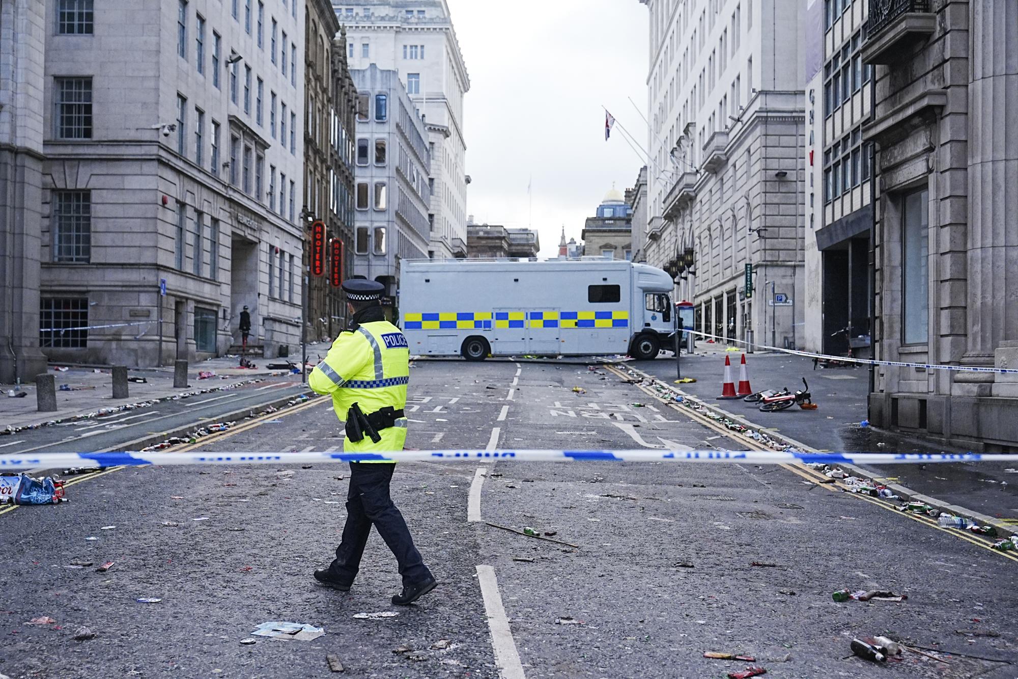 Le conducteur accusé d'avoir foncé sur les supporters de Liverpool lors de la parade plaide non-coupable