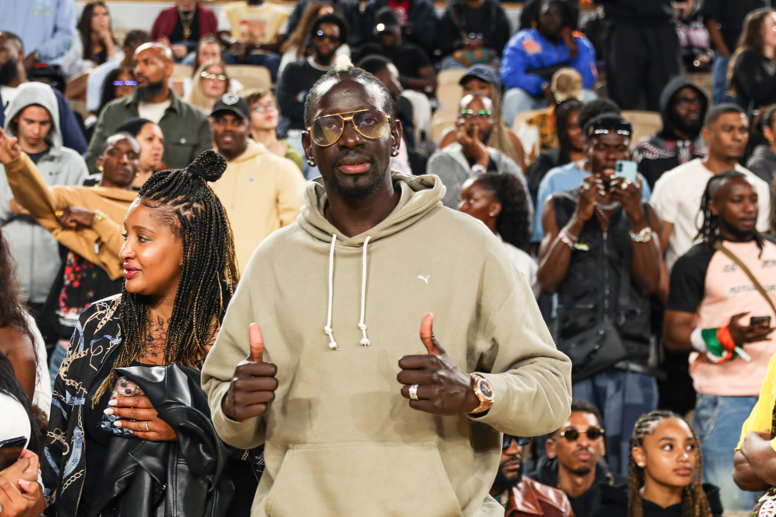 Mamadou Sakho, Paul de Saint Sernin et Vinsky et l'équipe de France championne du monde des créateurs de contenus