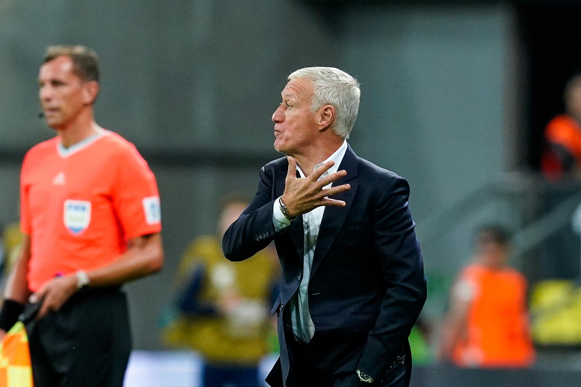 Deschamps affirme que le PSG n'est pas un adversaire pour l'équipe de France