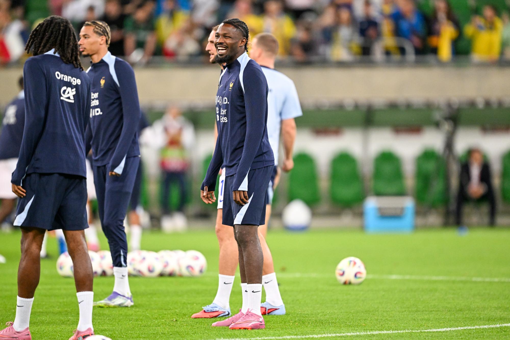 L'équipe de France avec Marcus Thuram et Theo Hernandez titulaires contre l'Islande