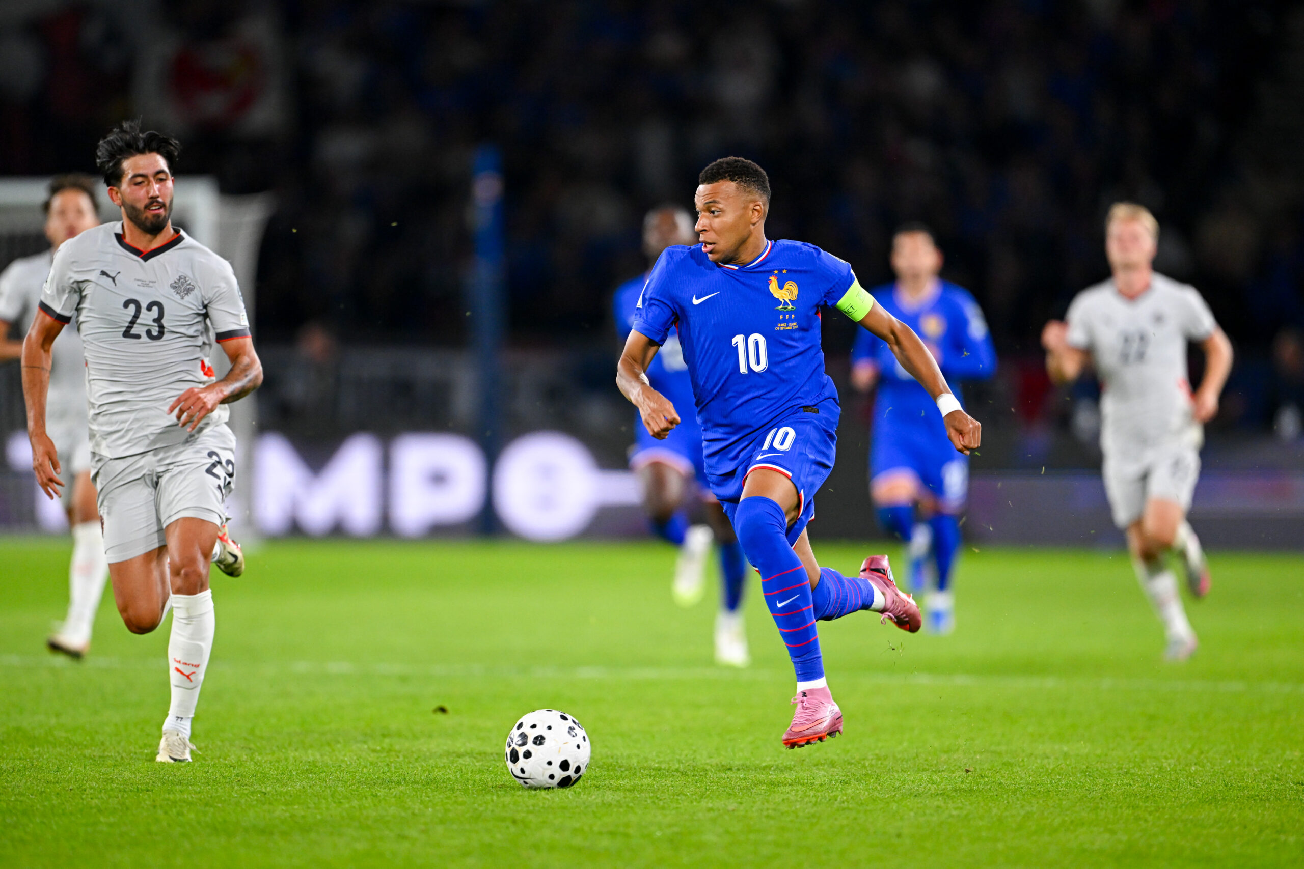 Qualifs Coupe du monde : la France évite le blocage face à l'Islande