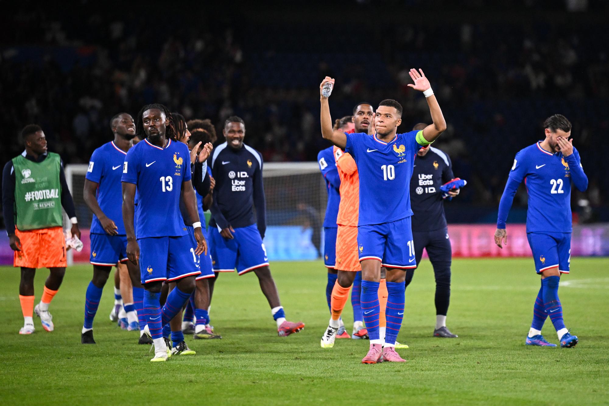 Kylian Mbappé réagit après avoir dépassé Henry au nombre de buts en équipe de France