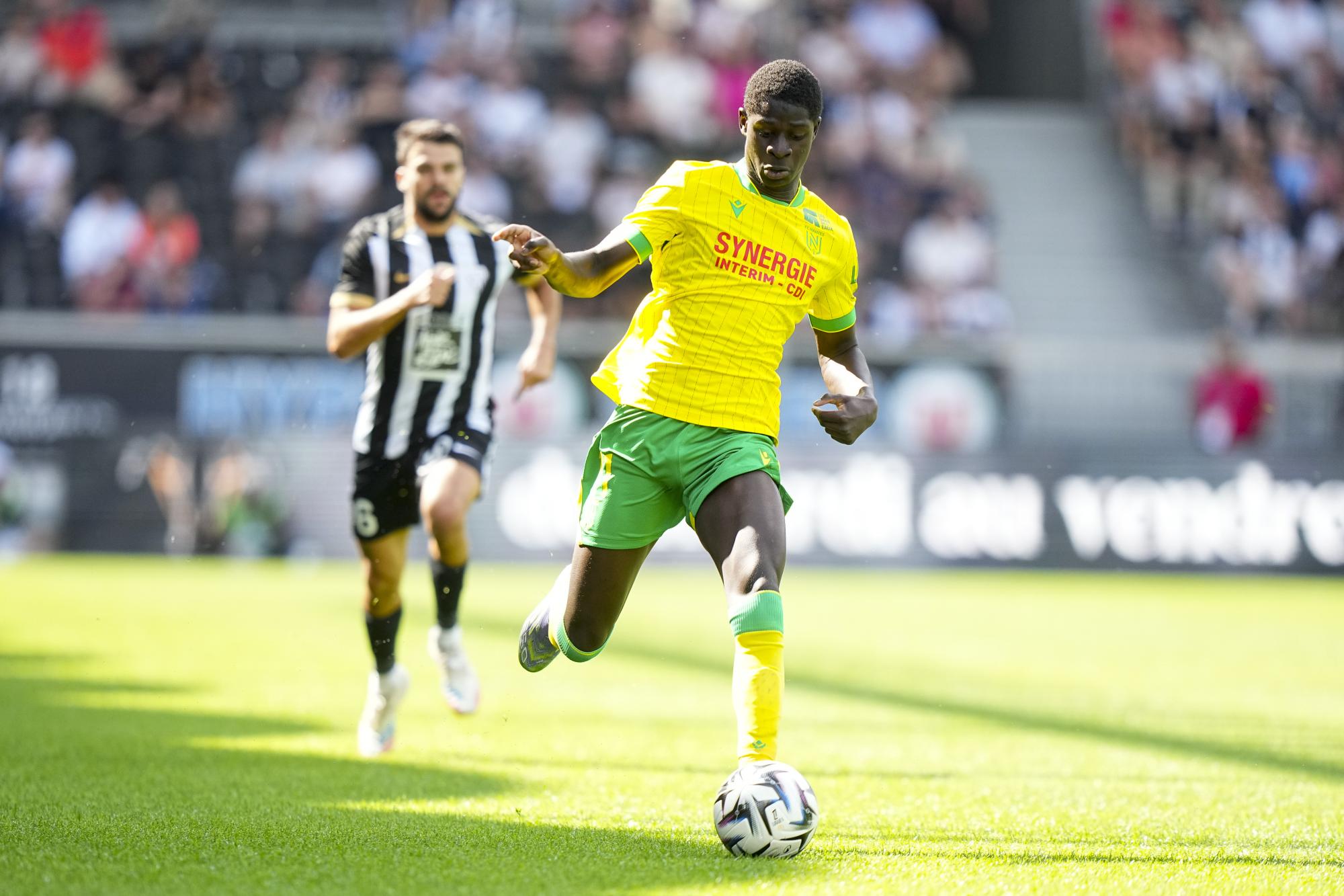 L'entraîneur du FC Nantes Luis Castro remonté contre l'équipe de France espoirs après la blessure d'Herba Guirassy