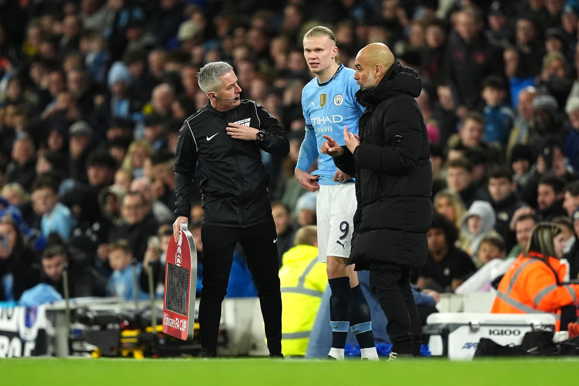 Pep Guardiola répond à Arne Slot et affirme qu'Erling Haaland reste le meilleur attaquant du monde