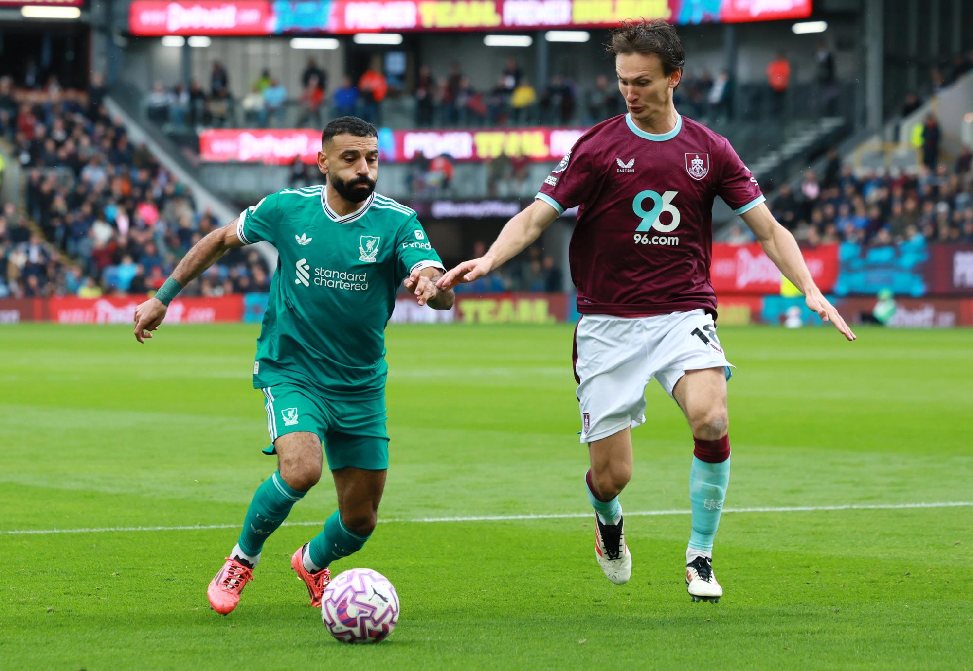 Premier League : Liverpool s'impose à Burnley dans le temps additionnel malgré une nette domination