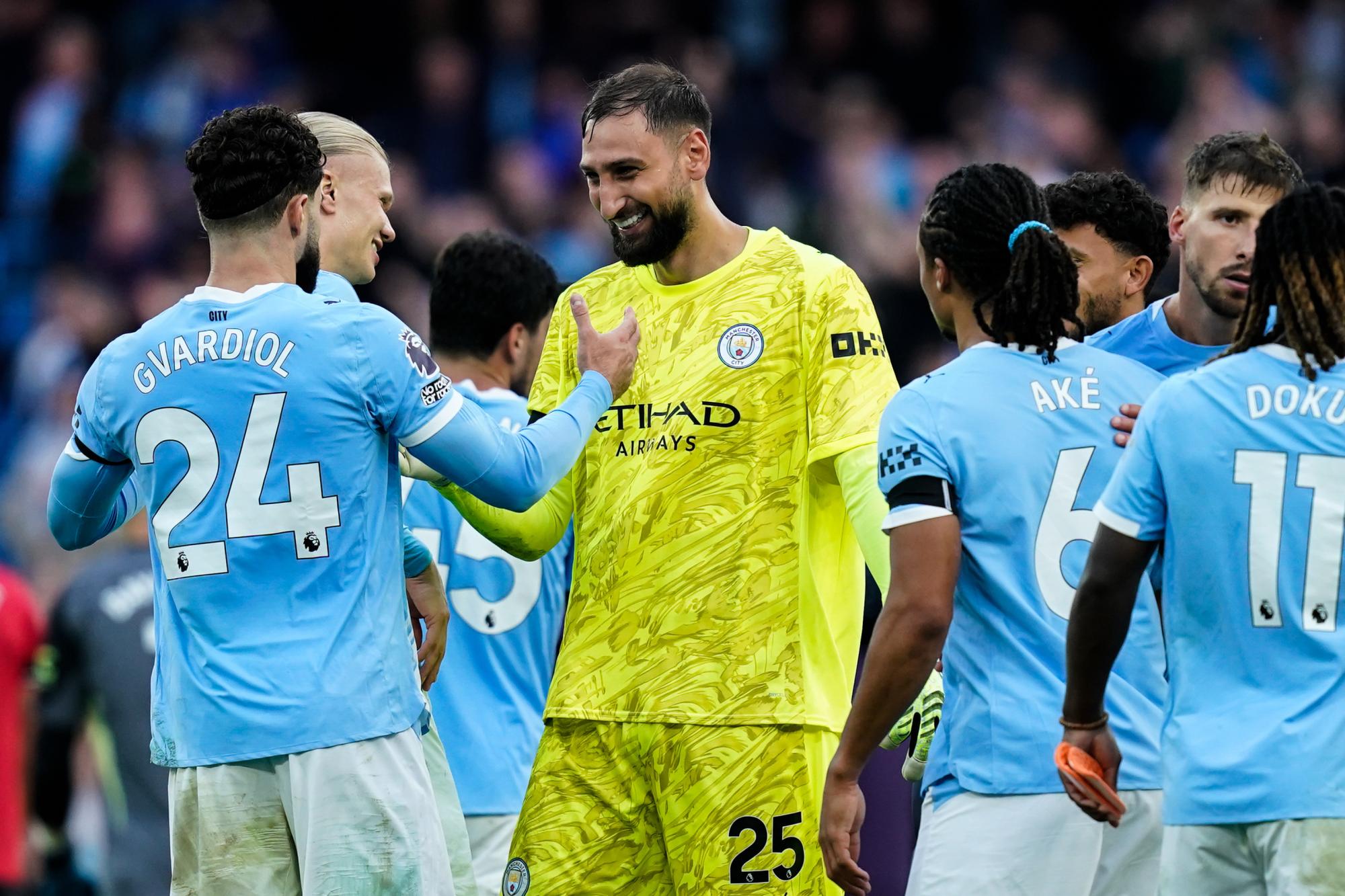 Manchester City : et si Pep Guardiola avait enfin trouvé sa nouvelle défense ?