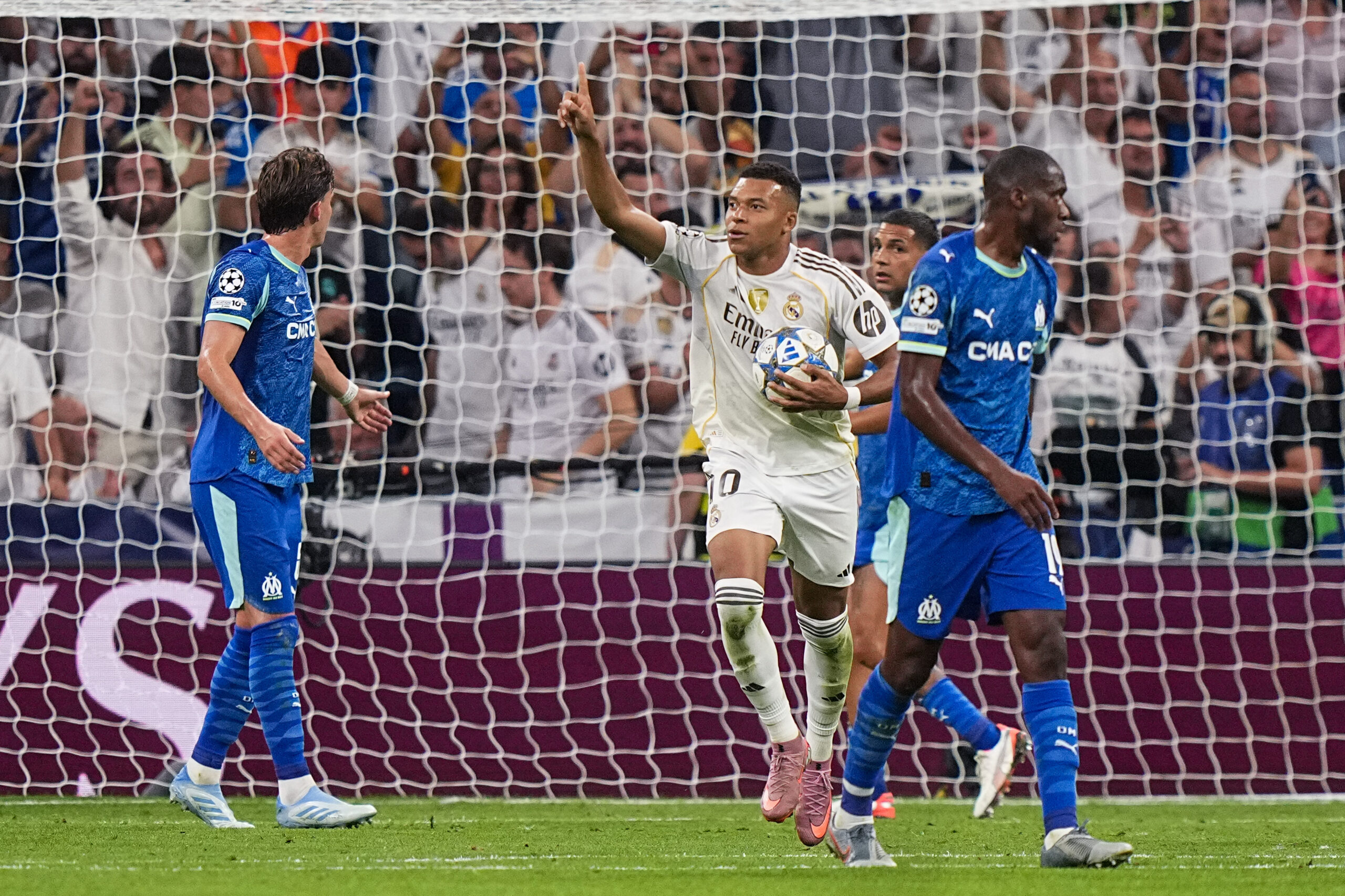Ligue des champions : l'OM écoeuré par le Real Madrid et deux penaltys de Kylian Mbappé