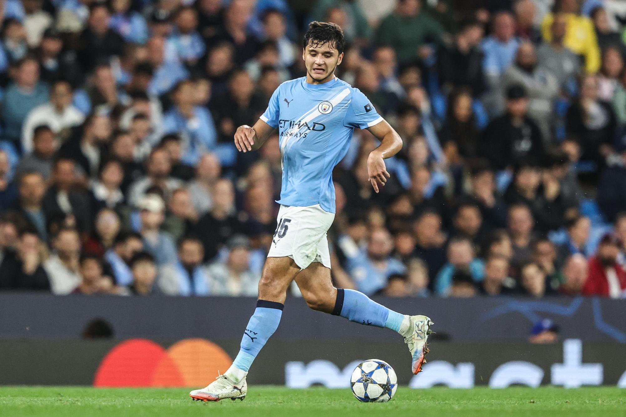 Pep Guardiola promet à Abdukodir Khusanov un bel avenir avec Manchester City
