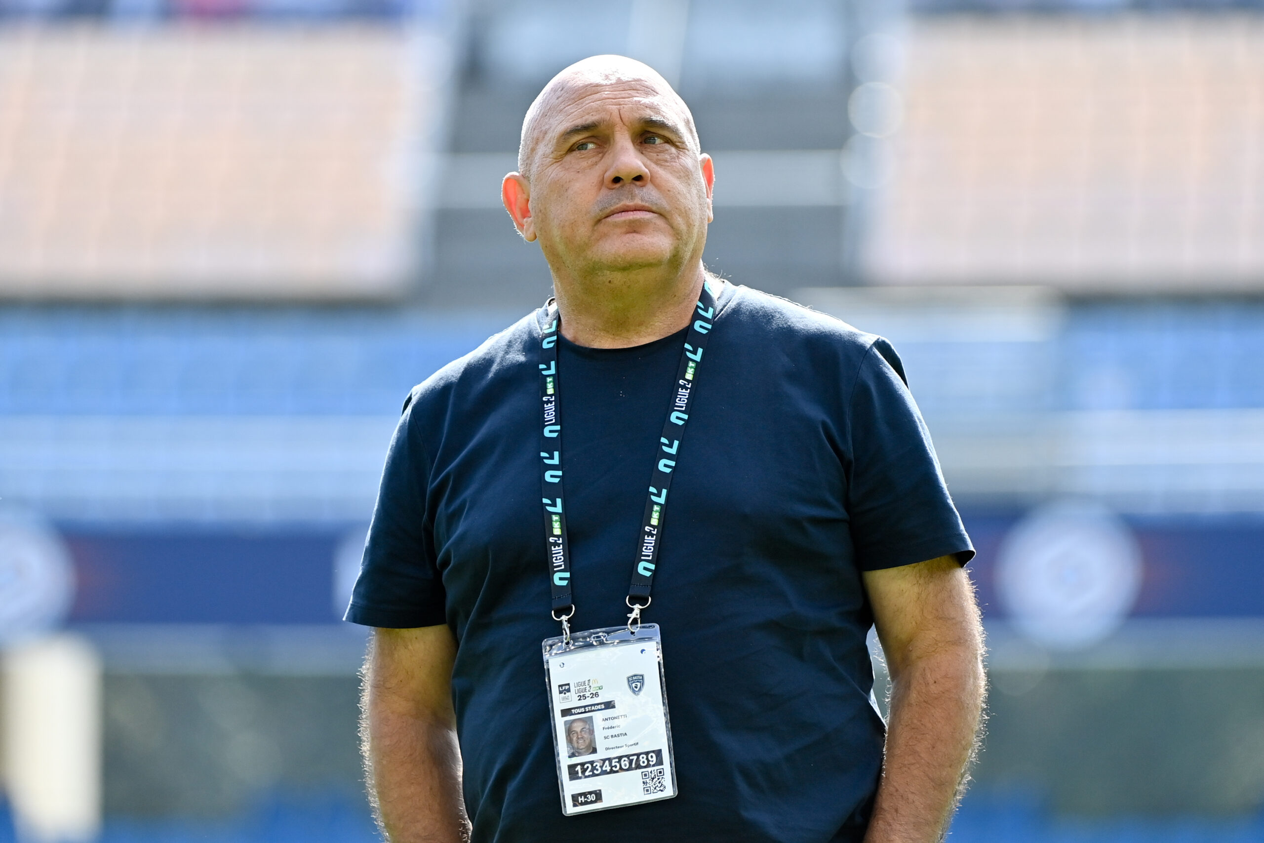 Contre la programmation du calendrier de Ligue 2, Frédéric Antonetti espère que la Ligue de Football professionnelle va se mettre à réfléchir un jour