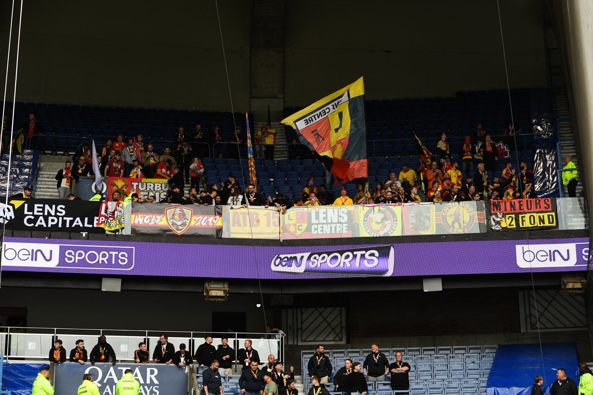 Ligue 1 : la mairie de Lens fustige les « mesures indignes » de l'encadrement des supporters au Parc des Princes