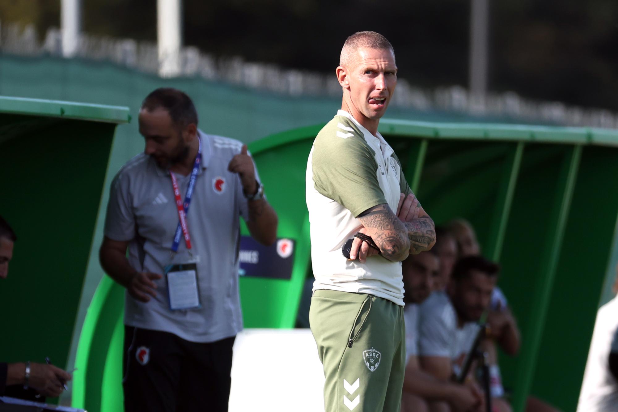 L'UNFP recadre un entraîneur de Première Ligue