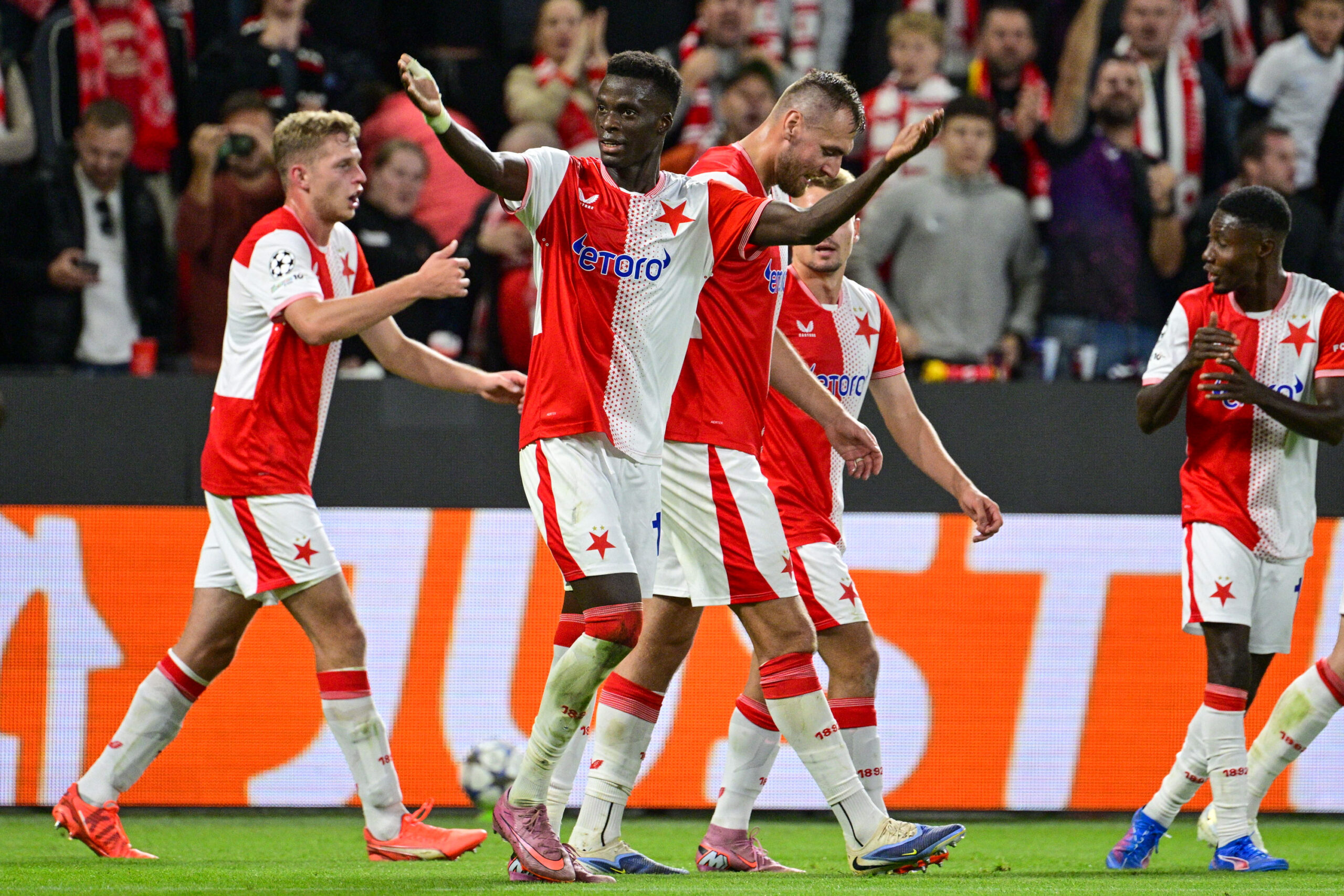 Portrait de Youssoupha Mbodji, latéral gauche du Slavia Prague venu d'une académie PSG au Sénégal et passé par Thonon