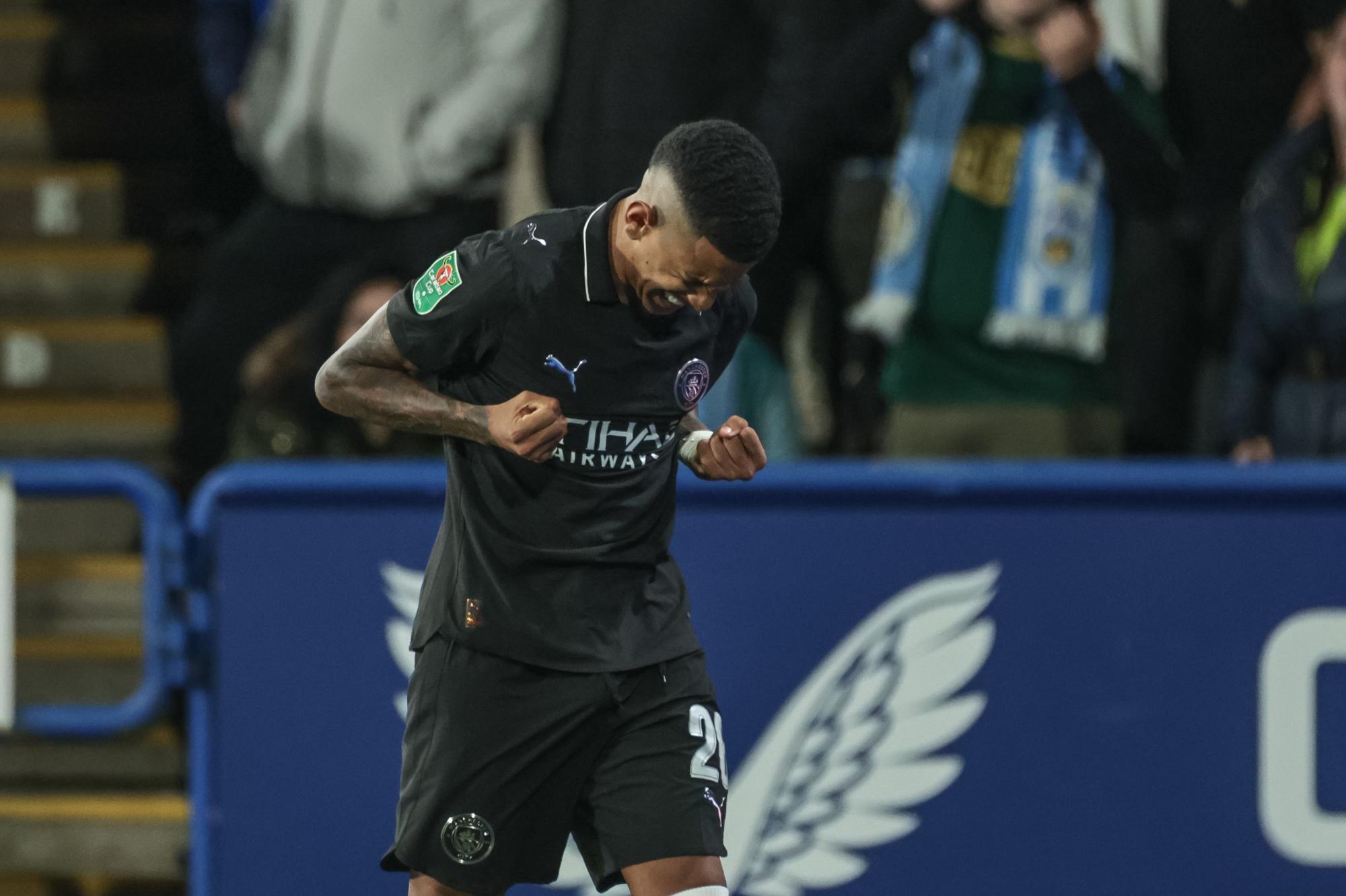 Savinho prolonge son bail avec Manchester City